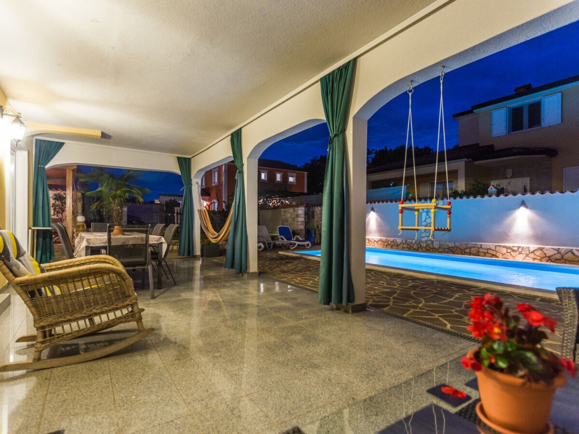 Ruim vakantiehuis met zwembad in Kaldanija, Istrië - foto 16