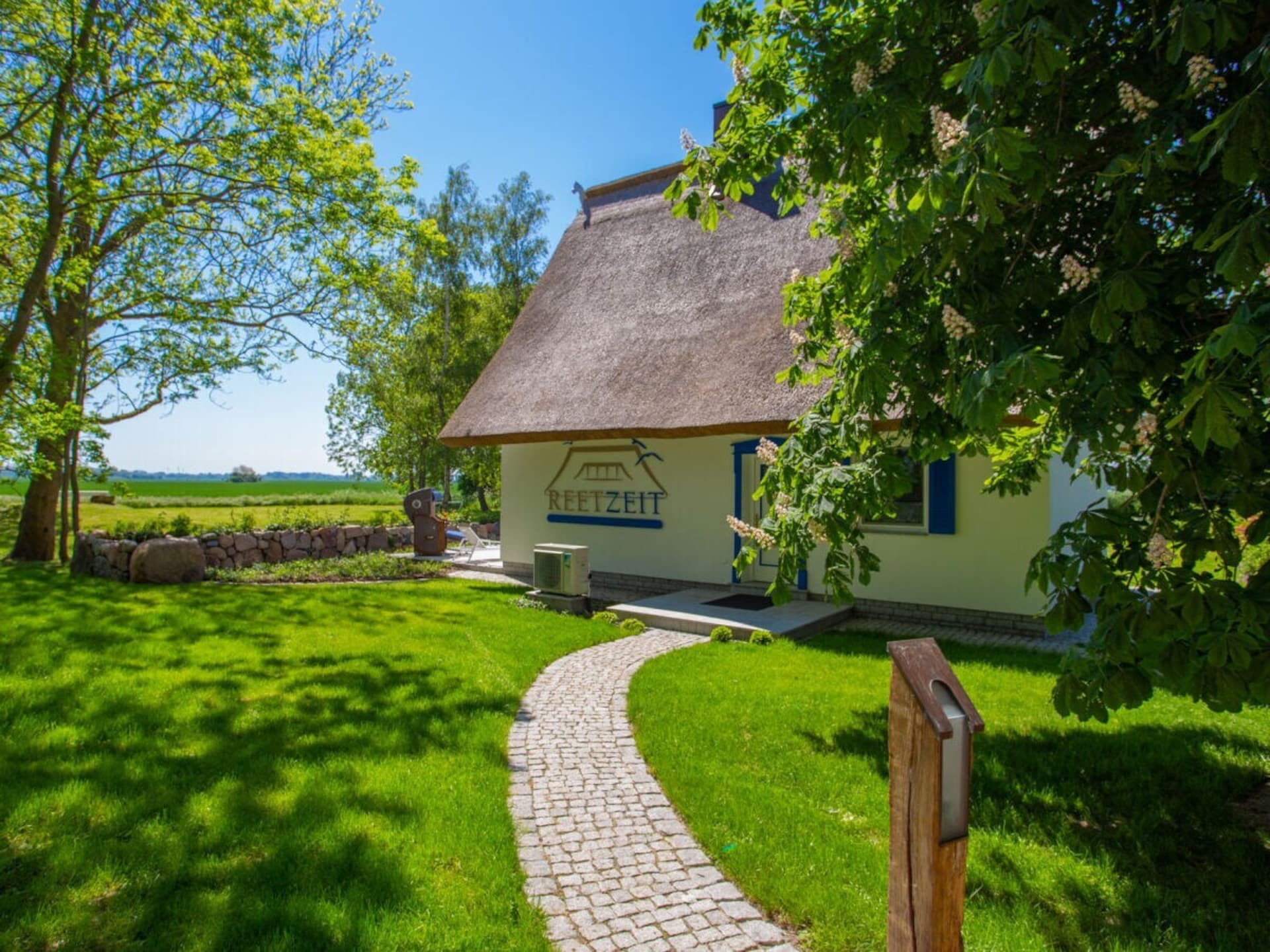 Sfeervol vakantiehuis met rieten dak en sauna in Dranske - foto 3