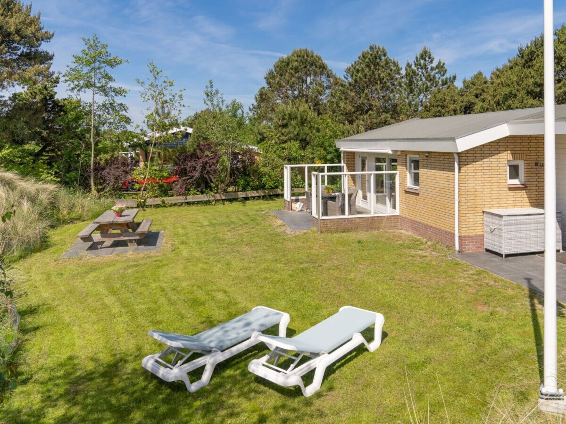 Op 1,0 km van centrum Buren: Ruime bungalow voor 6 personen op Ameland - foto 2