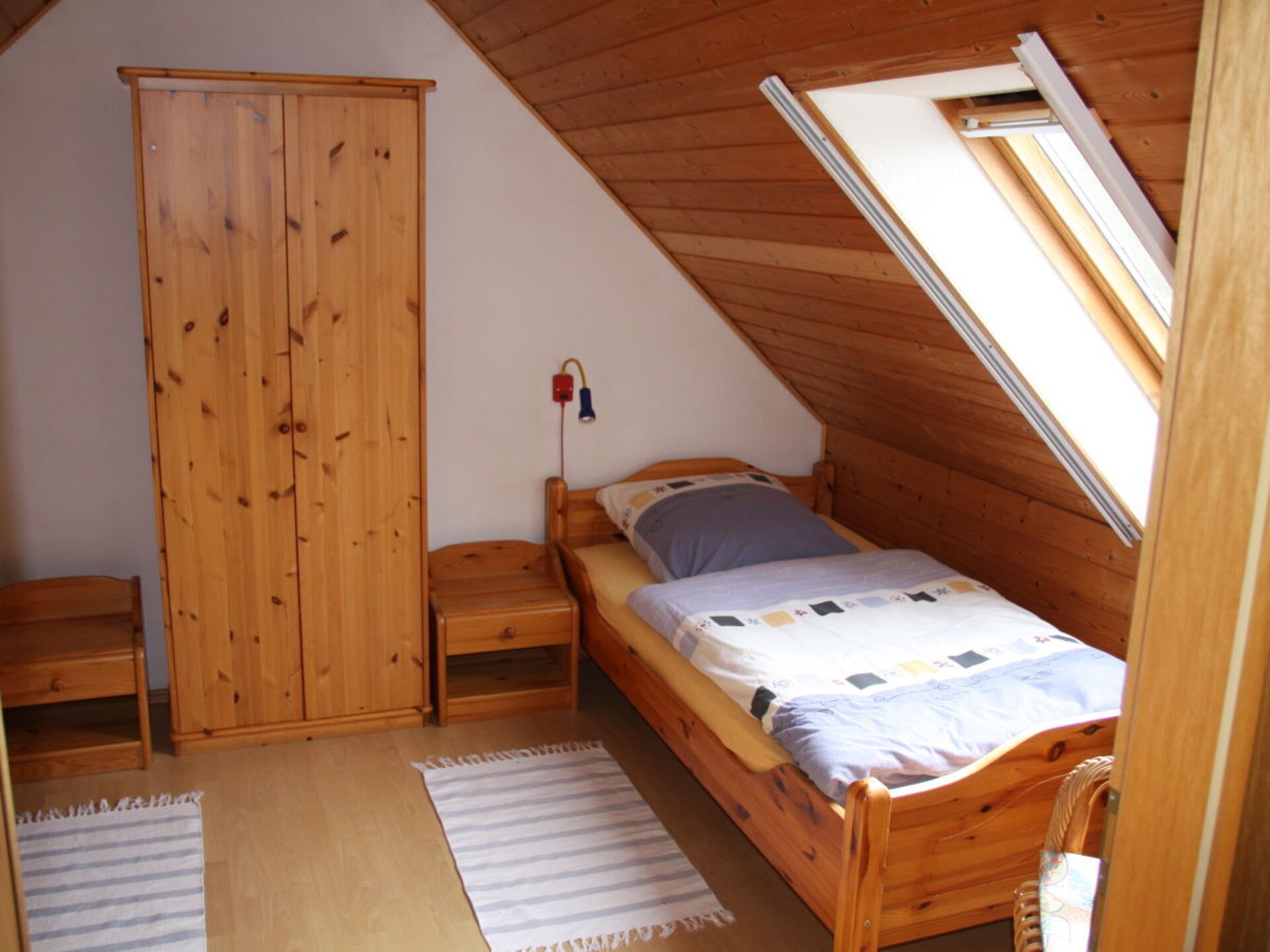 8-persoons vakantiehuis in het centrum van Großefehn - foto 16