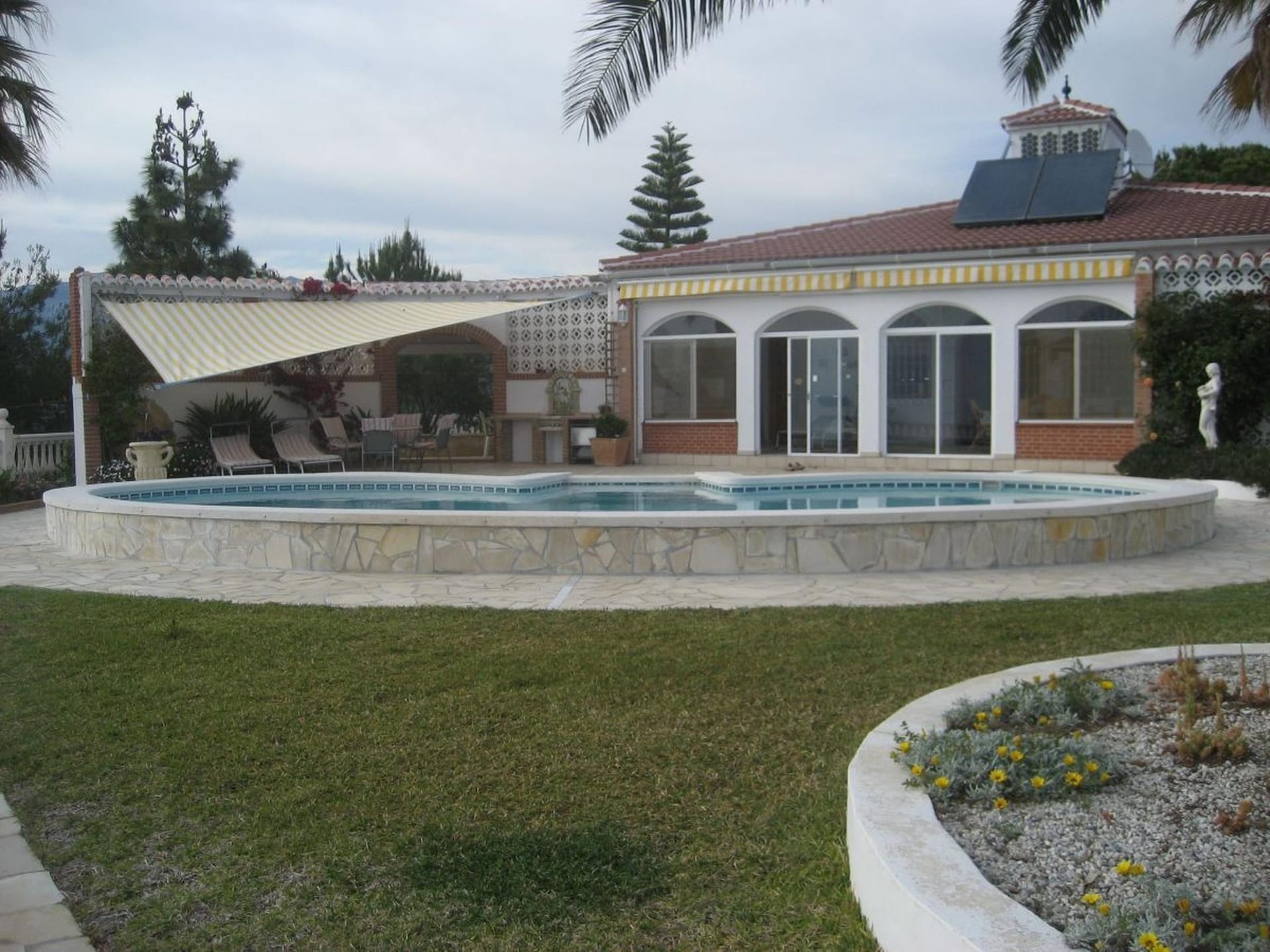 Luxe villa in Torrox met privézwembad en zeezicht - foto 24