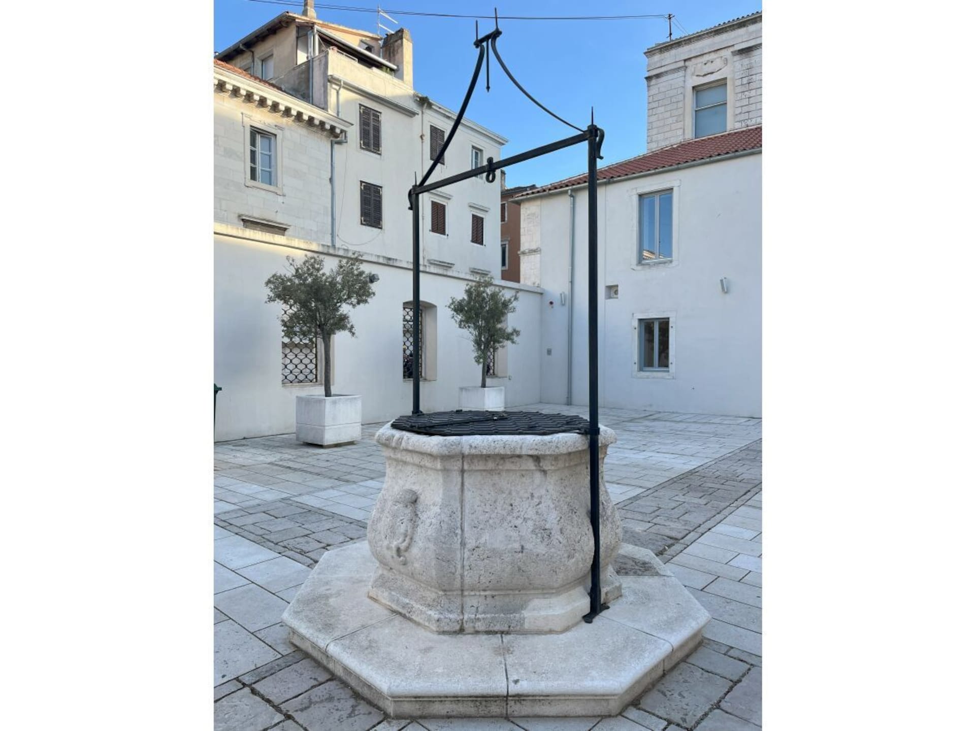 Luxe vakantiehuis in Zadar direct aan de strandpromenade - foto 13