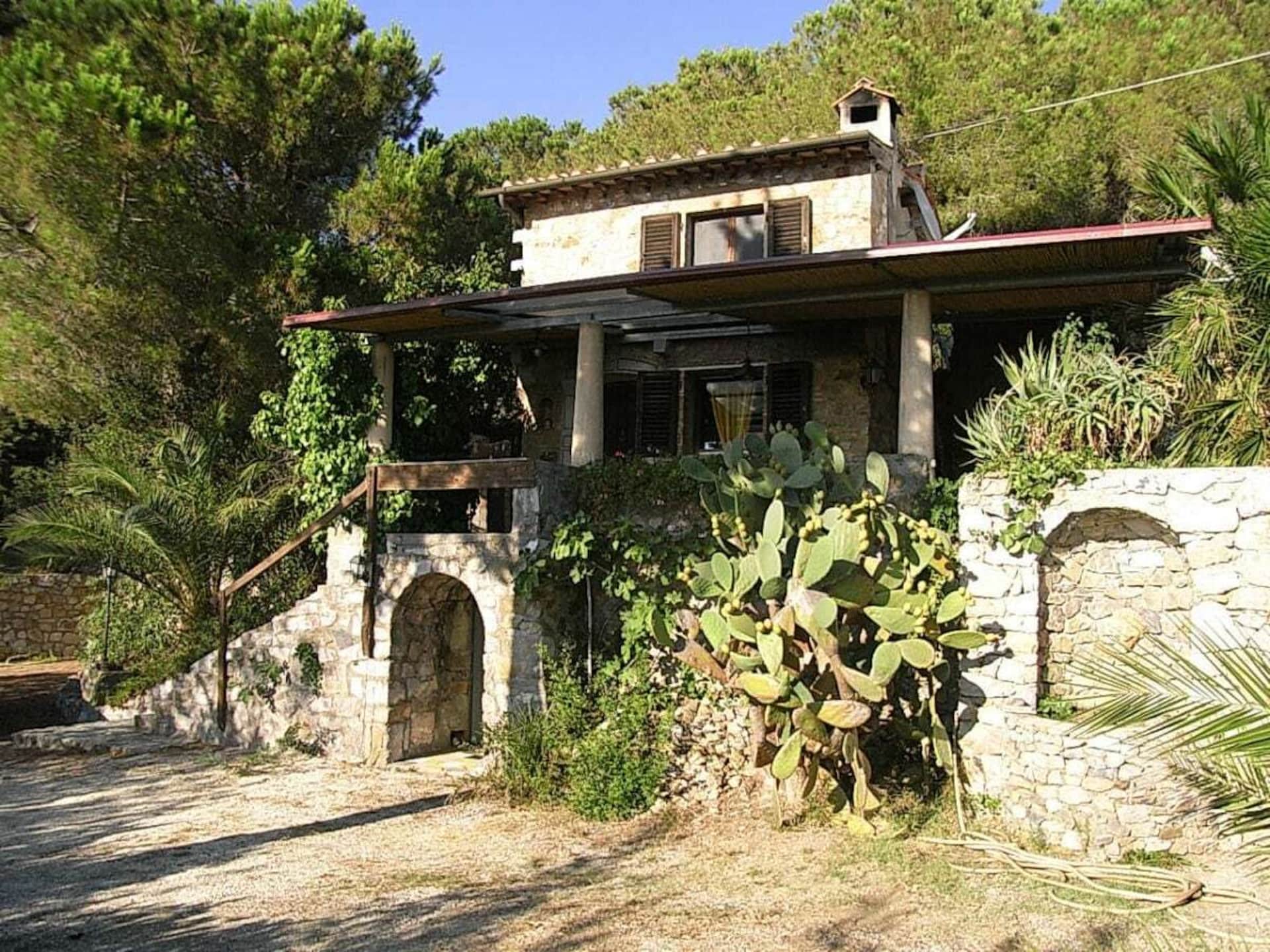 2-persoons vakantiehuis in Capoliveri met uitzicht op zee - foto 1
