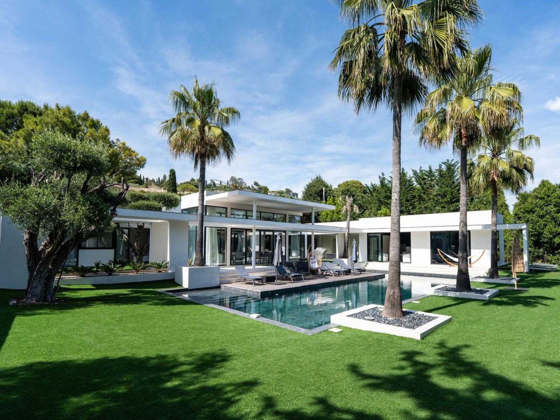 Ruime villa met zwembad in het groene Mougins voor 10 personen - foto 45