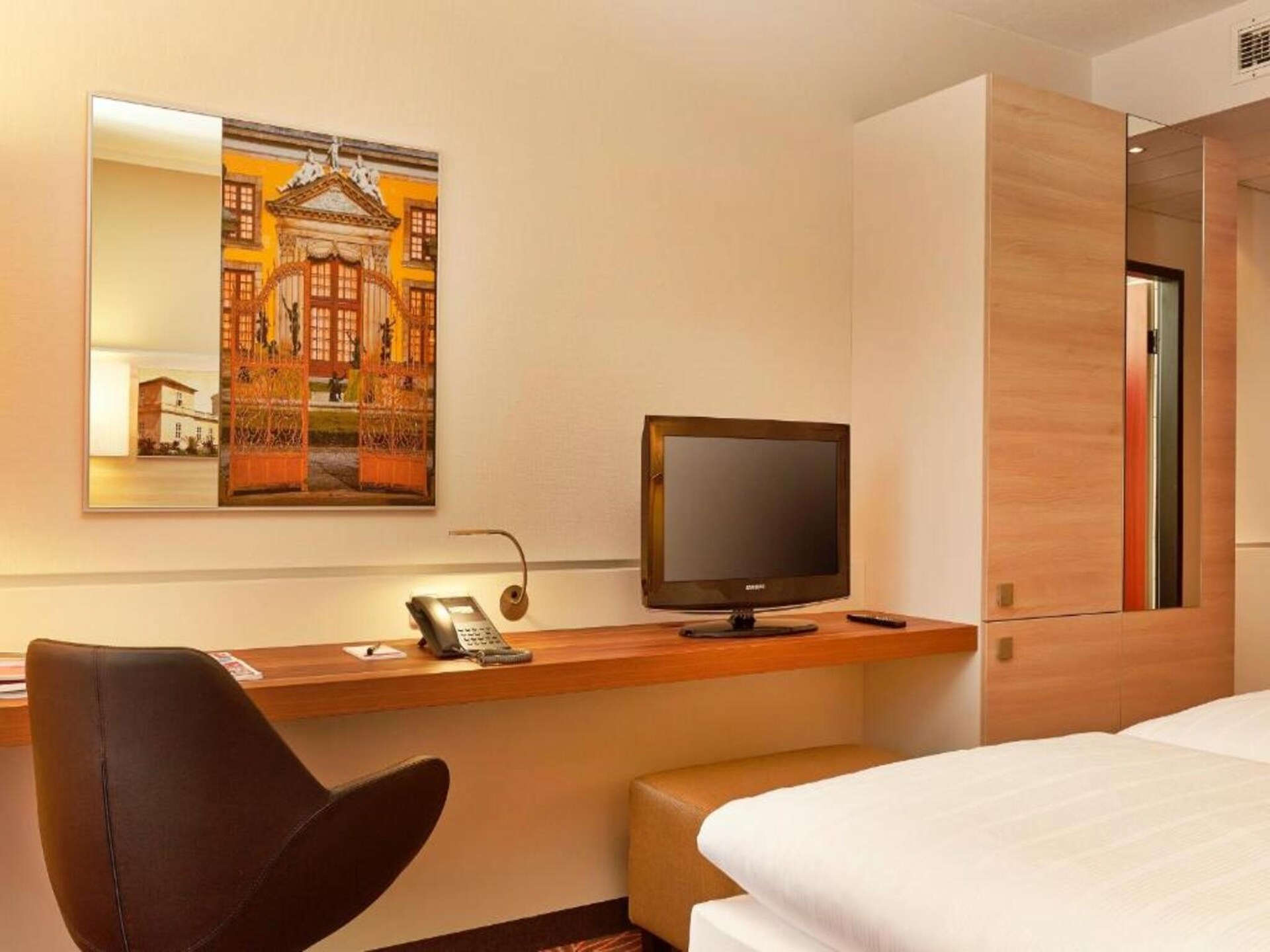 Sunday Hotel Hannover Superior Room - foto 12