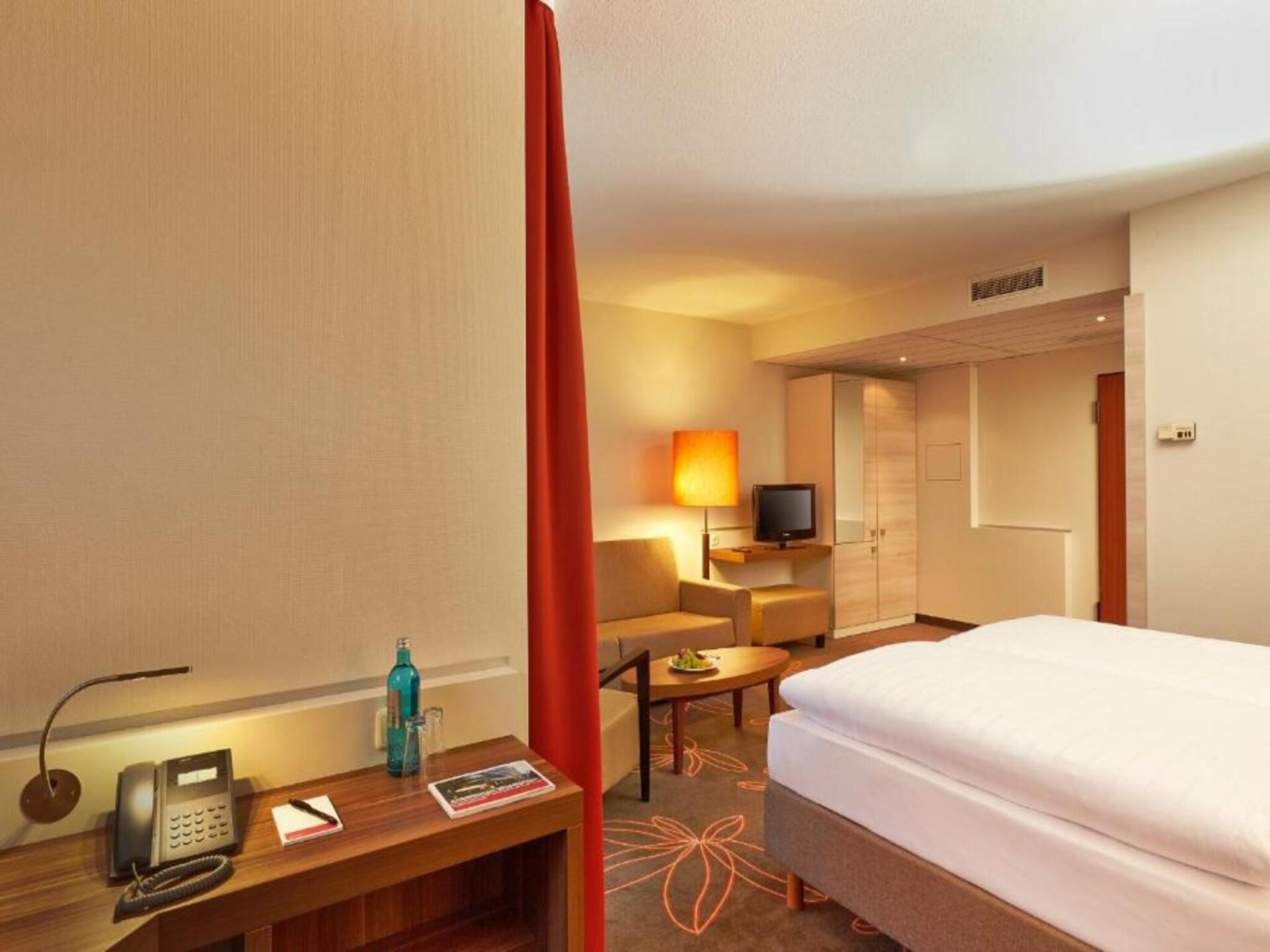 Sunday Hotel Hannover Junior Suite - foto 13