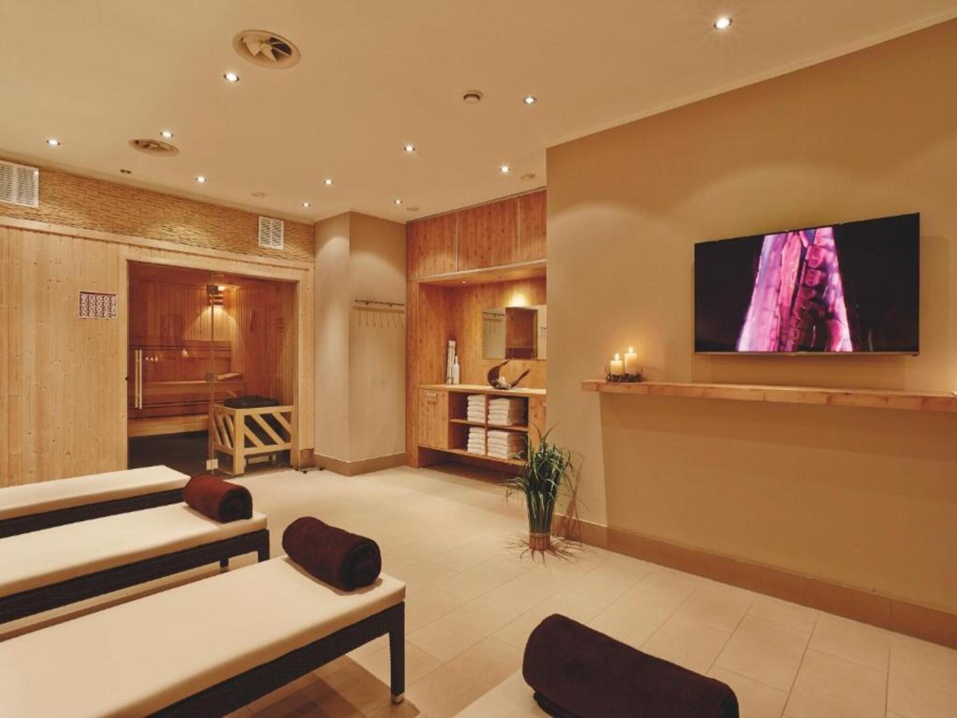Sunday Hotel Hannover Triple Room - foto 11