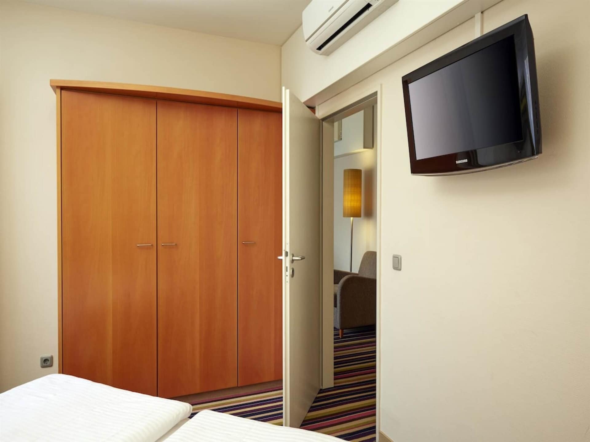 Sunday Hotel Köln Hürth Suites - foto 43