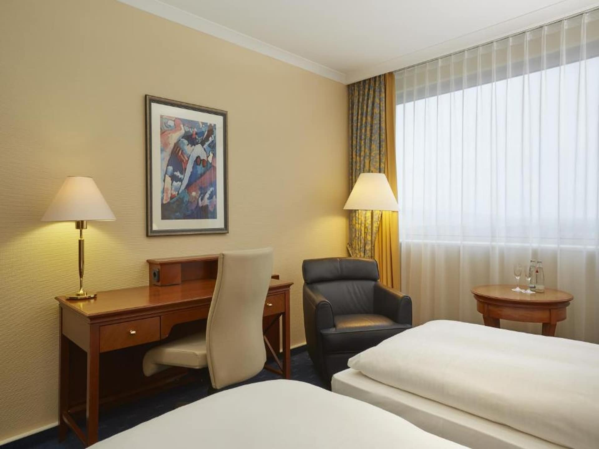 Sunday Hotel Kassel Standard Twin Room - foto 9