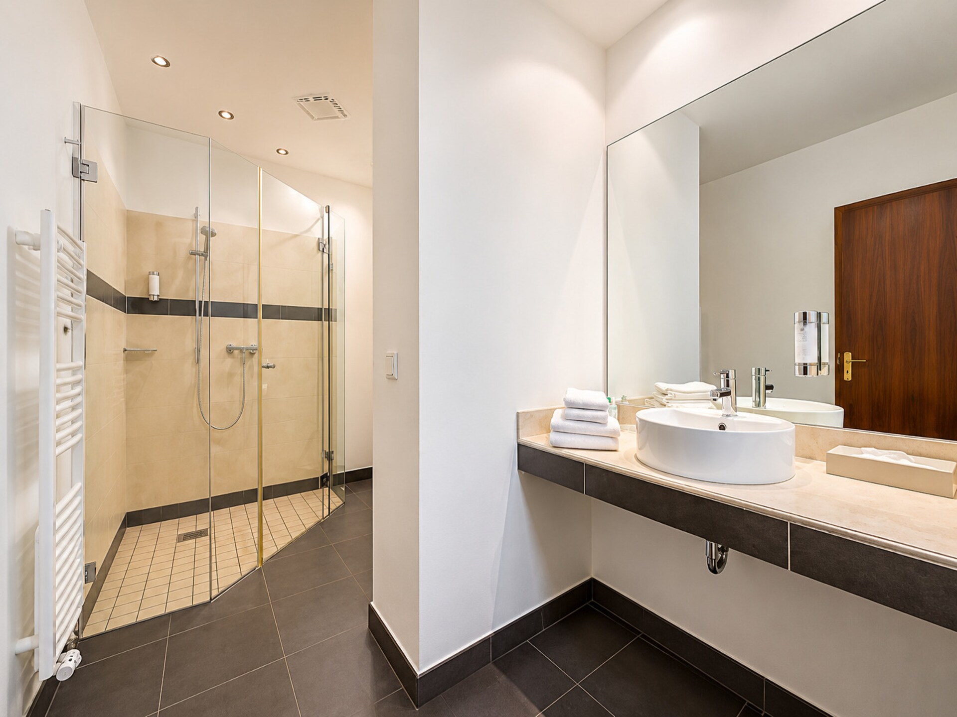 Sunday Hotel des Norden Pool Suite - foto 13