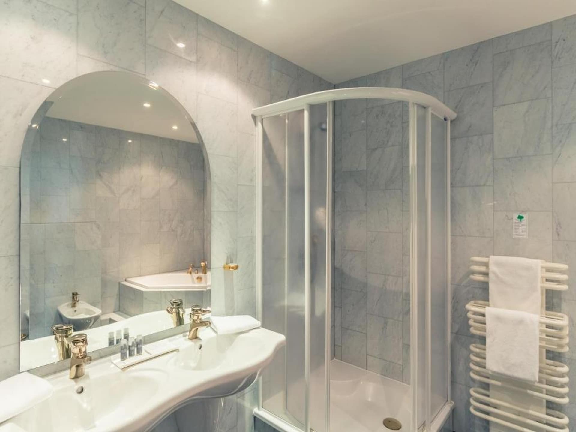 Sunday Hotel Glewe Royal Suite - foto 11