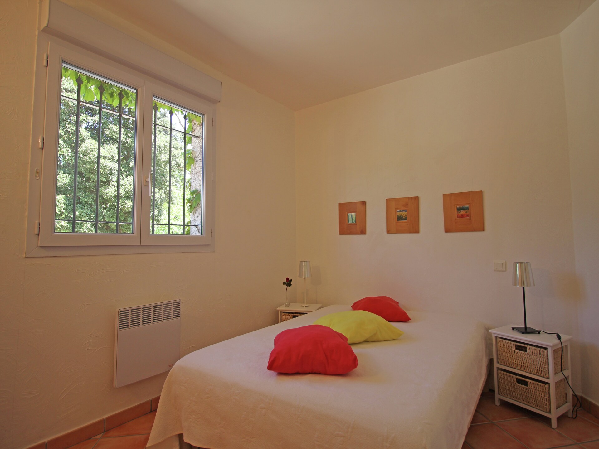 8-persoons villa met privézwembad in Bagnols-En-Foret - foto 21