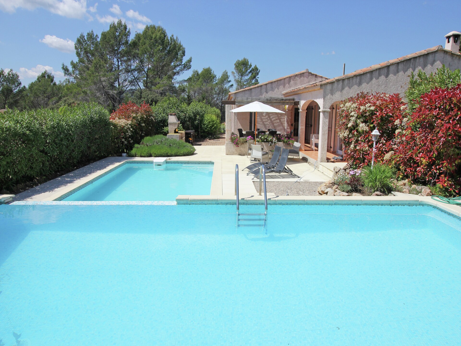 8-persoons villa met privézwembad in Bagnols-En-Foret - foto 7