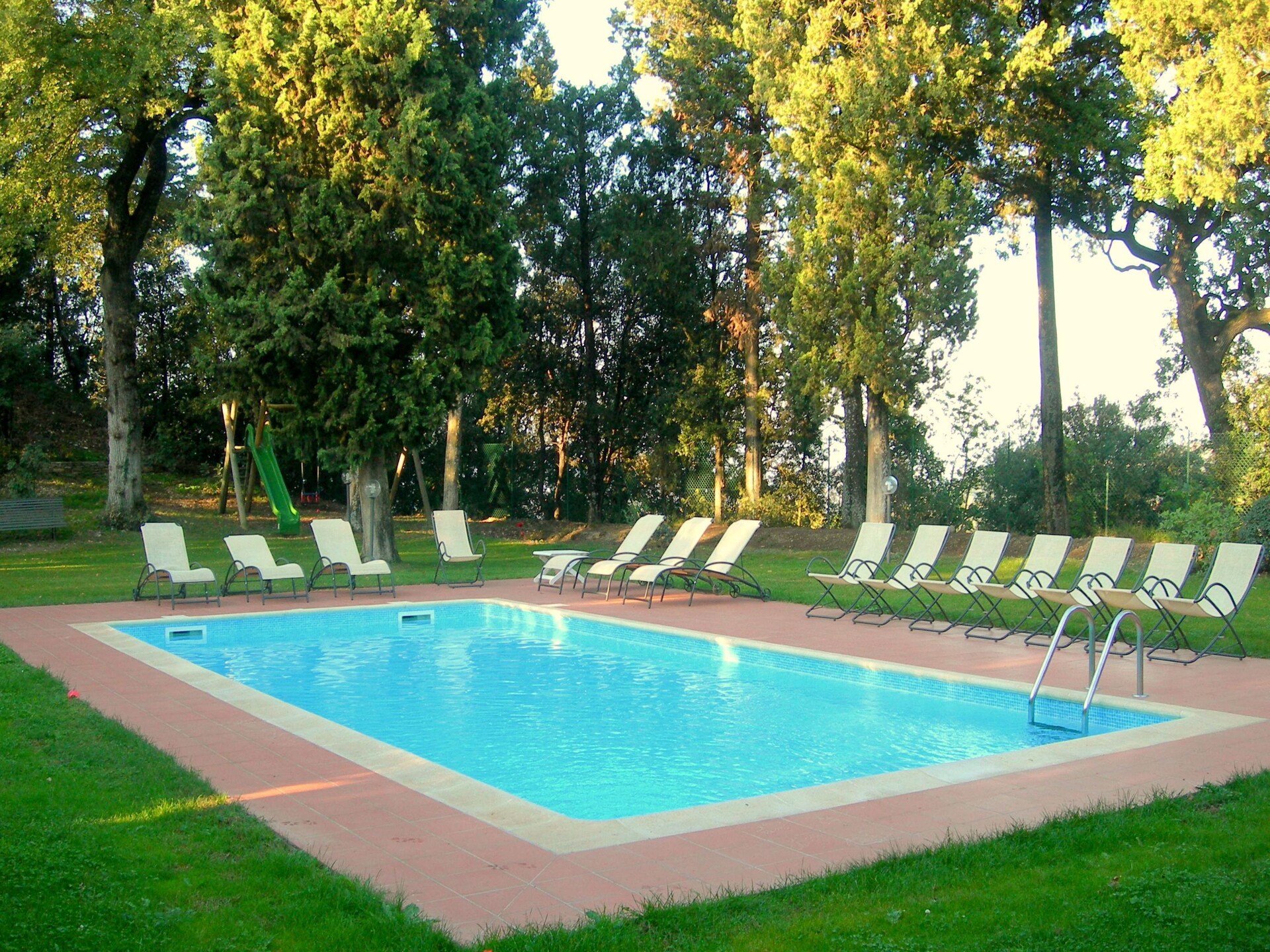 Knus appartement in Toscaans bos met zwembad, nabij Florence - foto 11