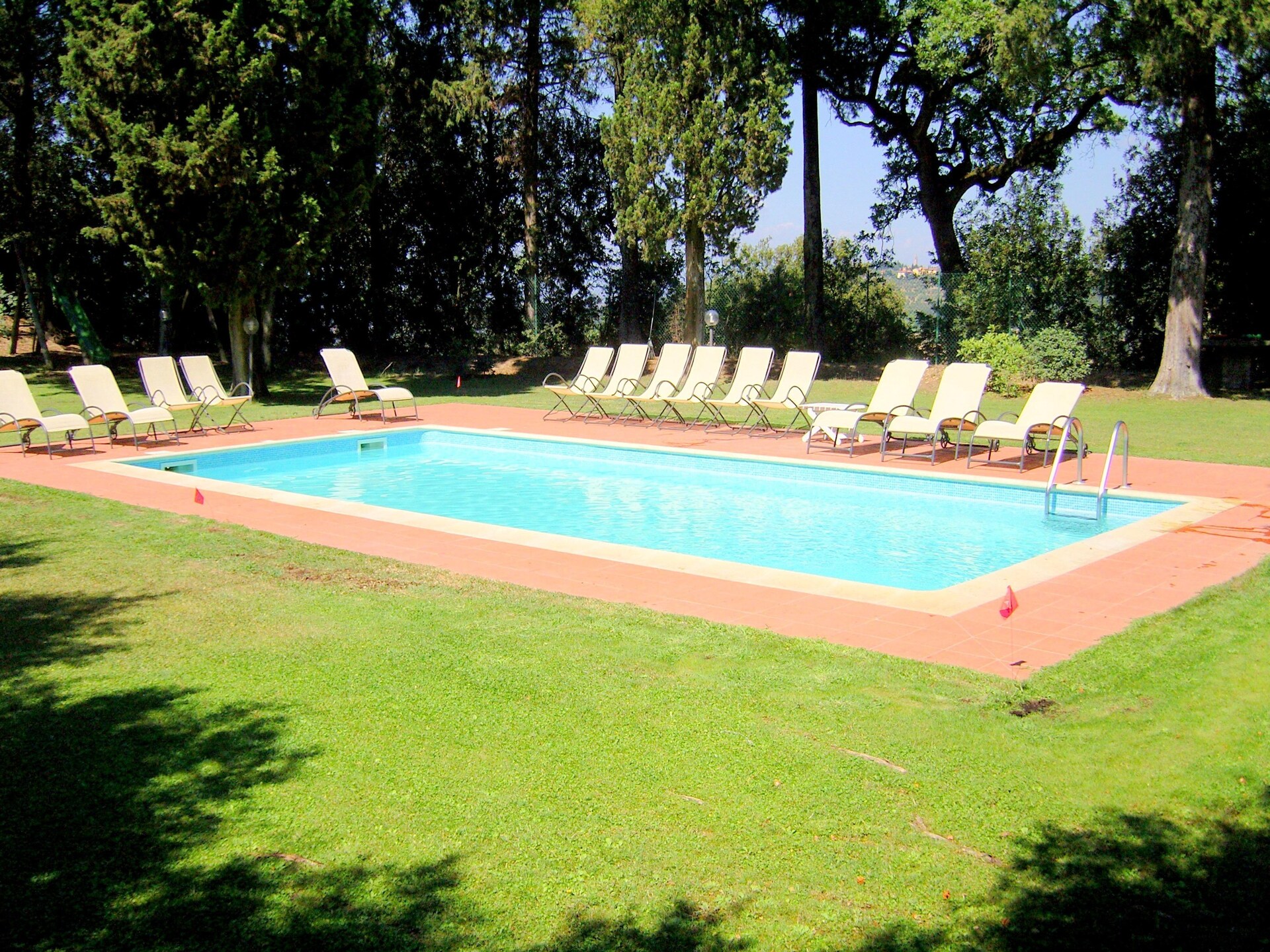 Knus appartement in Toscaans bos met zwembad, nabij Florence - foto 12