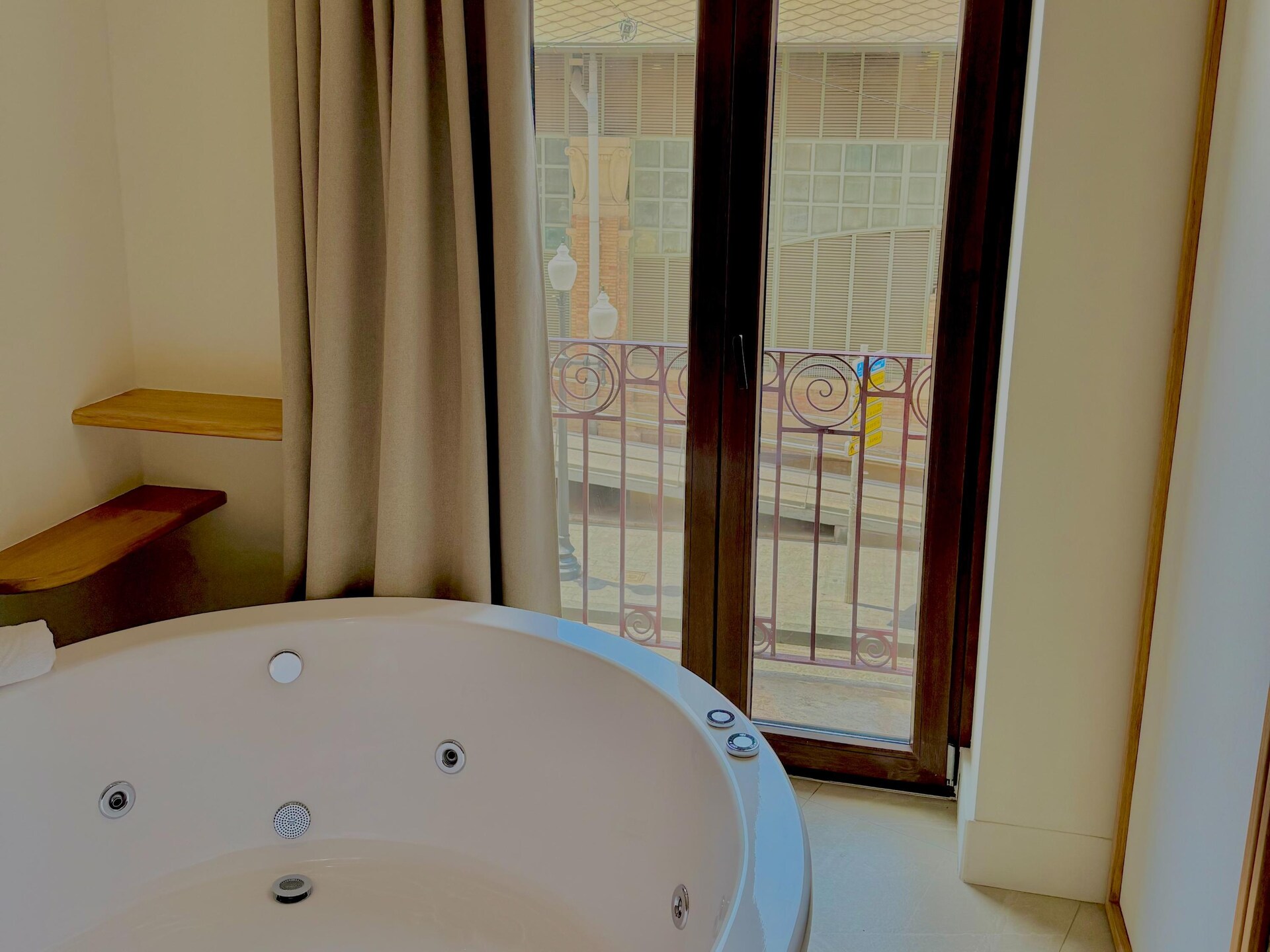 Apartamento Mercado cuadruple con Jacuzzy - foto 18
