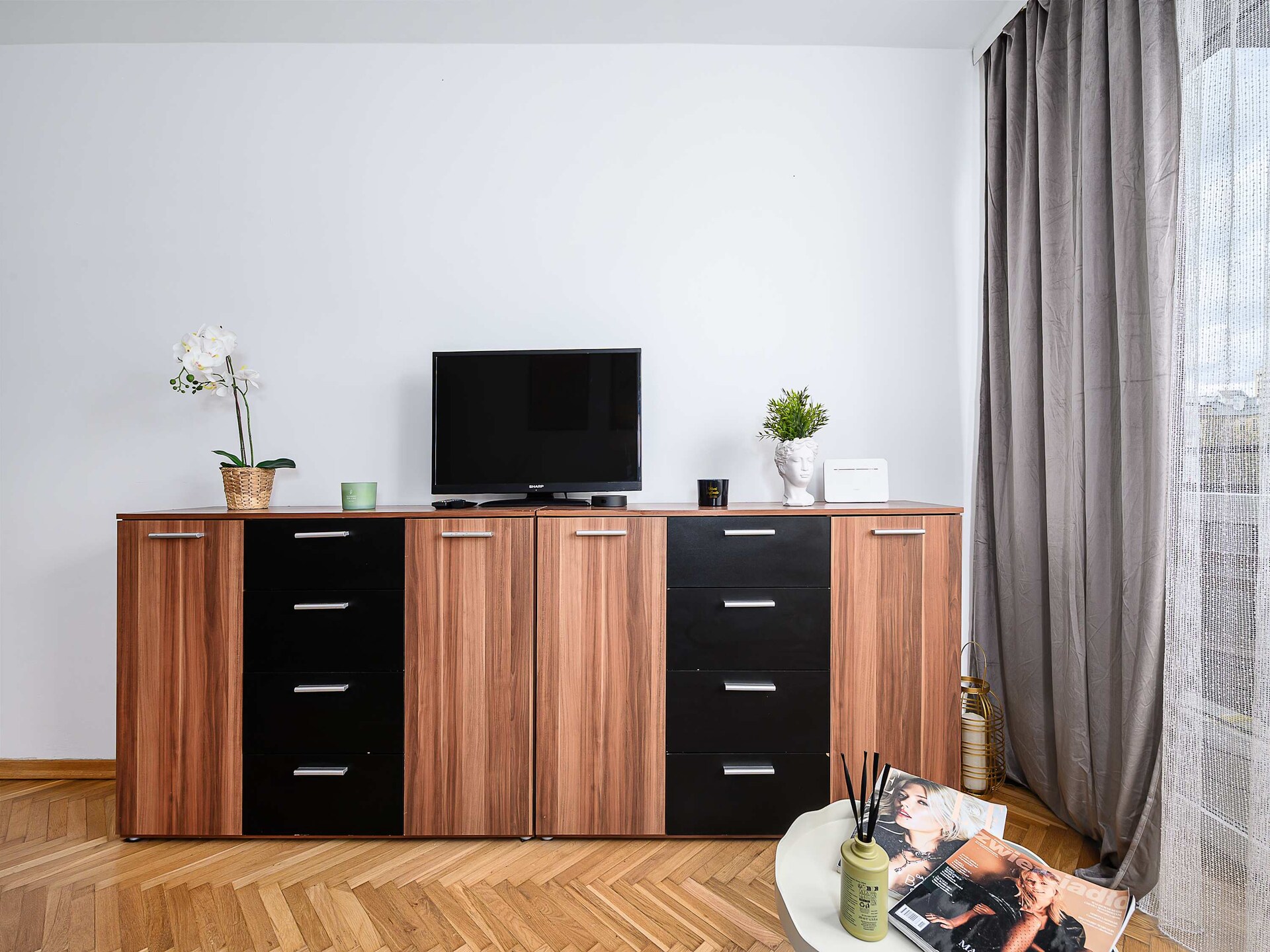 103. Złota 61/27 (4) - foto 16