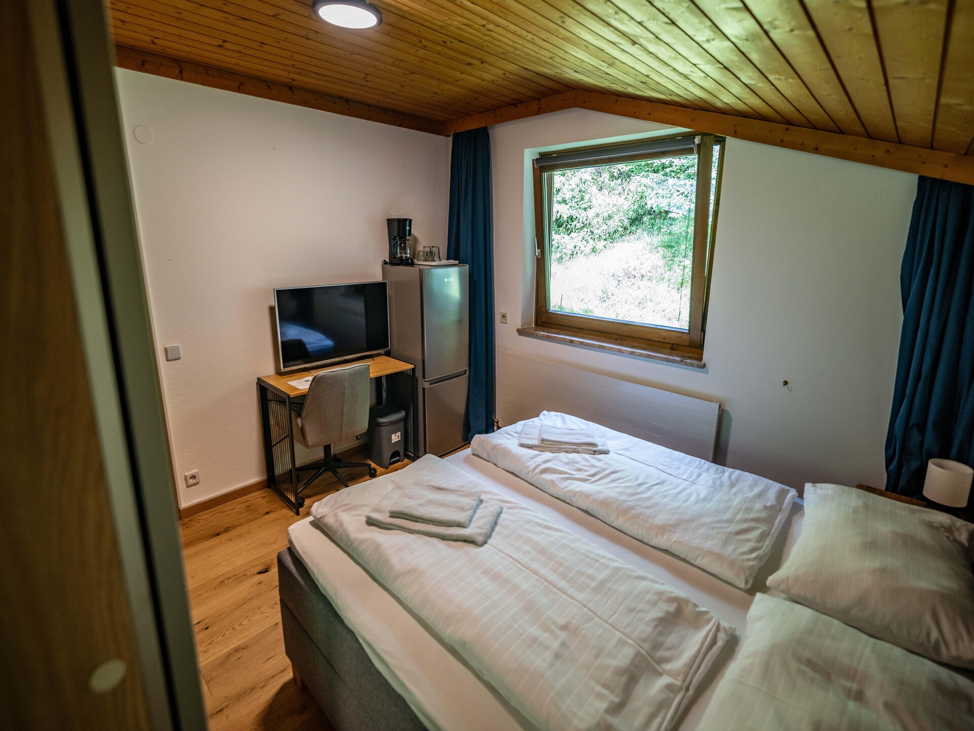 4 Doppelzimmer - TONY NAOMI LOU & TAMARA - foto 16
