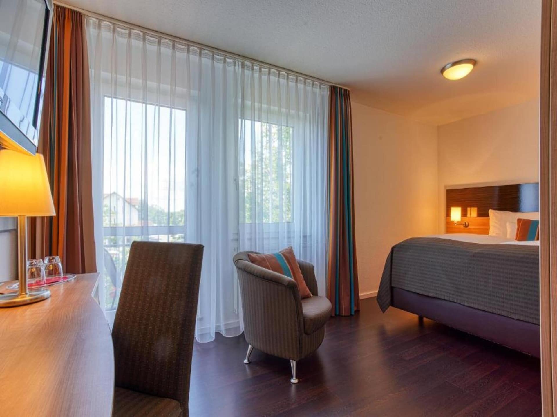Stuttgart Großbettlingen Hotel by Belvilla Standard Room - foto 2