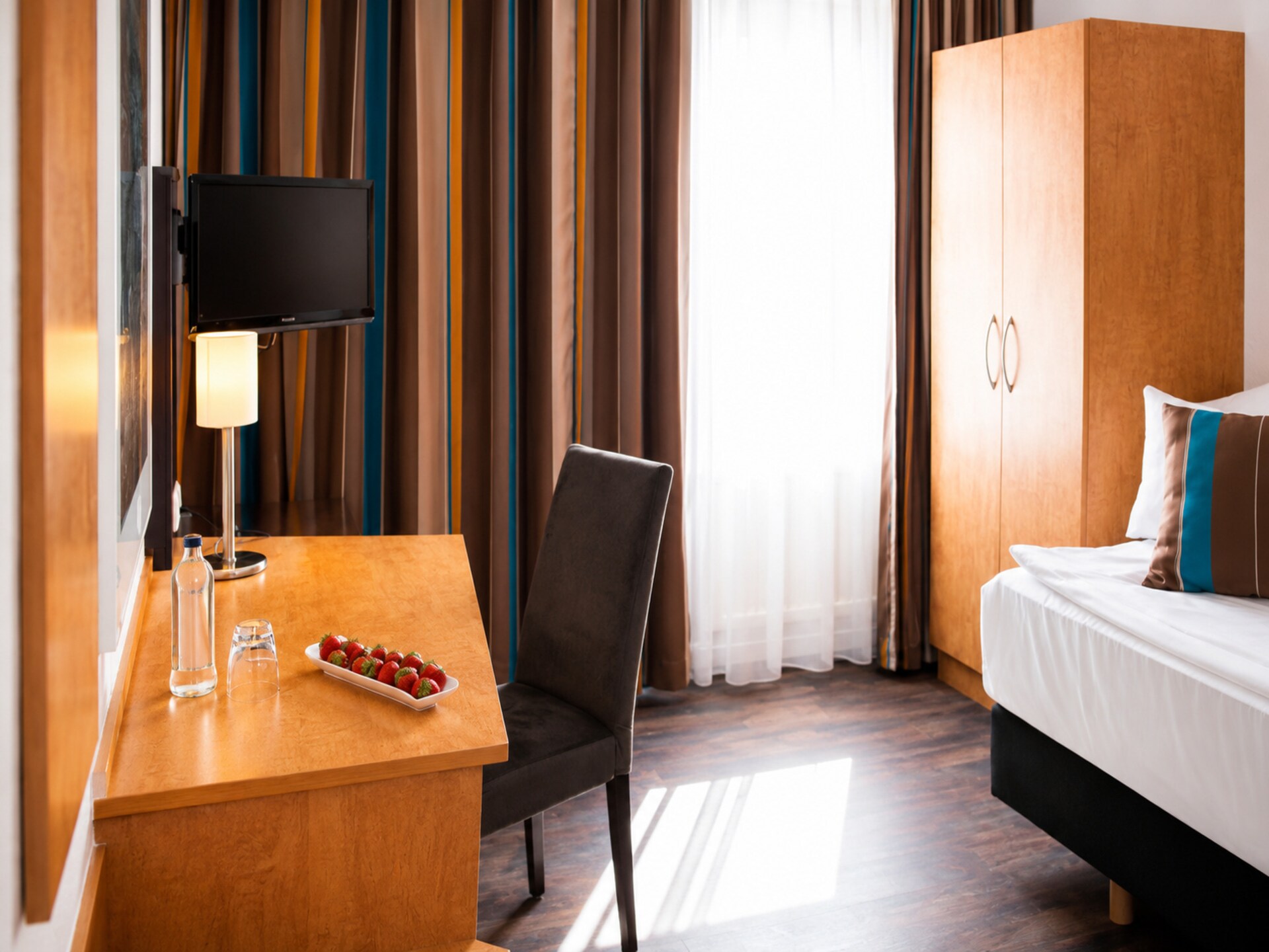 Stuttgart Großbettlingen by Belvilla Single Room - foto 10