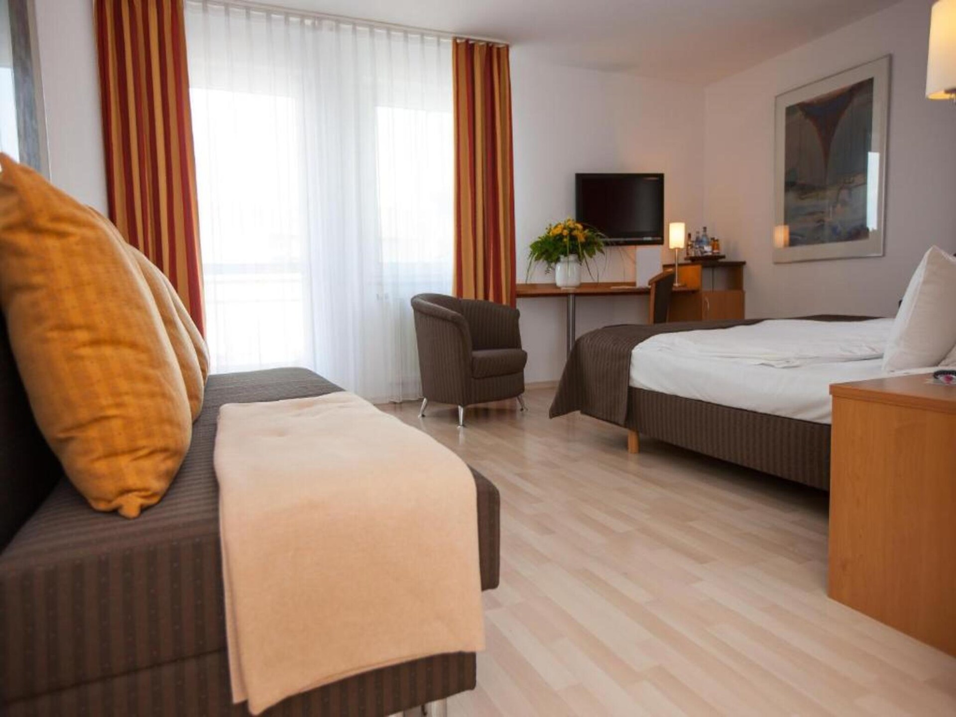 Stuttgart Großbettlingen Hotel by Belvilla Triple Room - foto 22