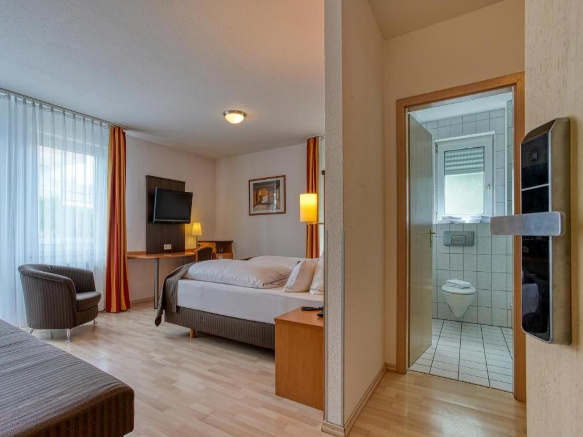 Stuttgart Großbettlingen Hotel by Belvilla Family Apartment - foto 21