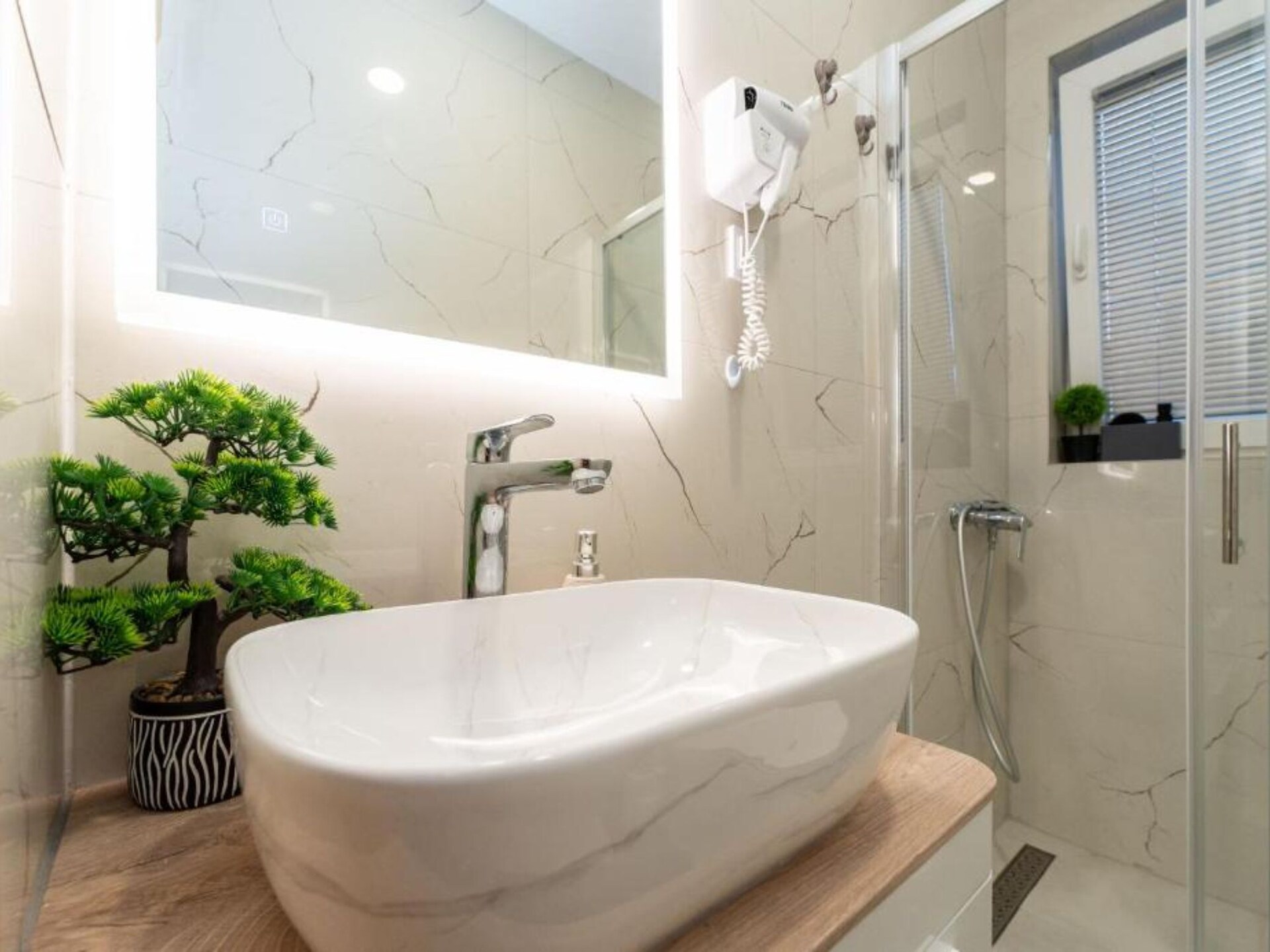 Bračić Premium Apartments with Outdoor Pool and Sauna - Quadruple Room - foto 10