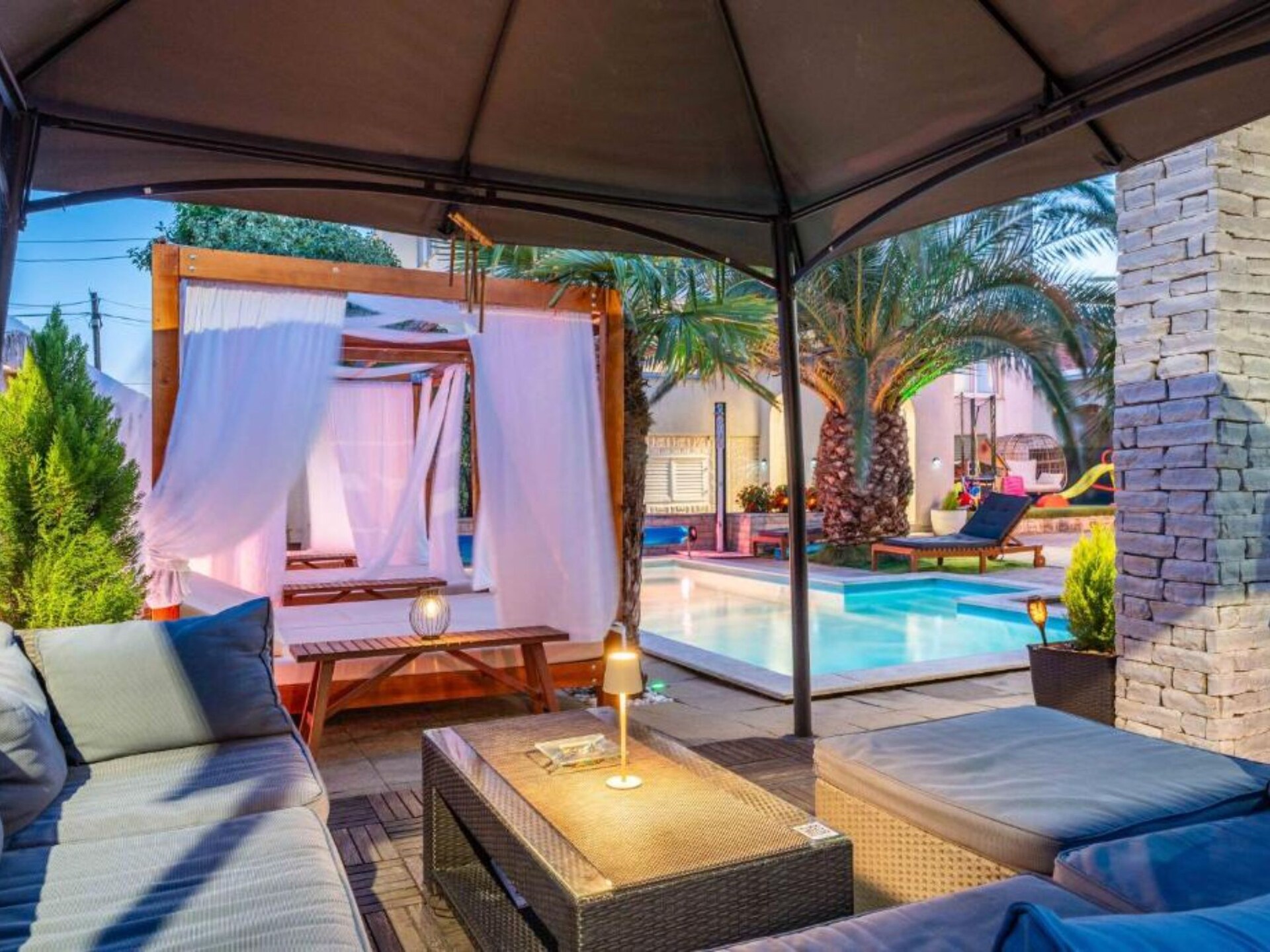Bračić Premium Apartments with Outdoor Pool and Sauna - Obe Bedroom Apartment with Balcony - foto 13