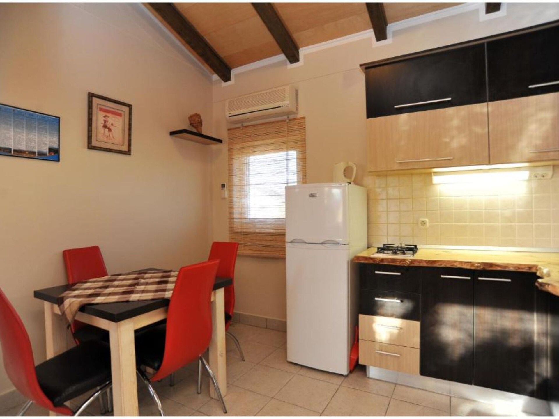 Bračić Premium Apartments with Outdoor Pool and Sauna - Obe Bedroom Apartment with Balcony - foto 3