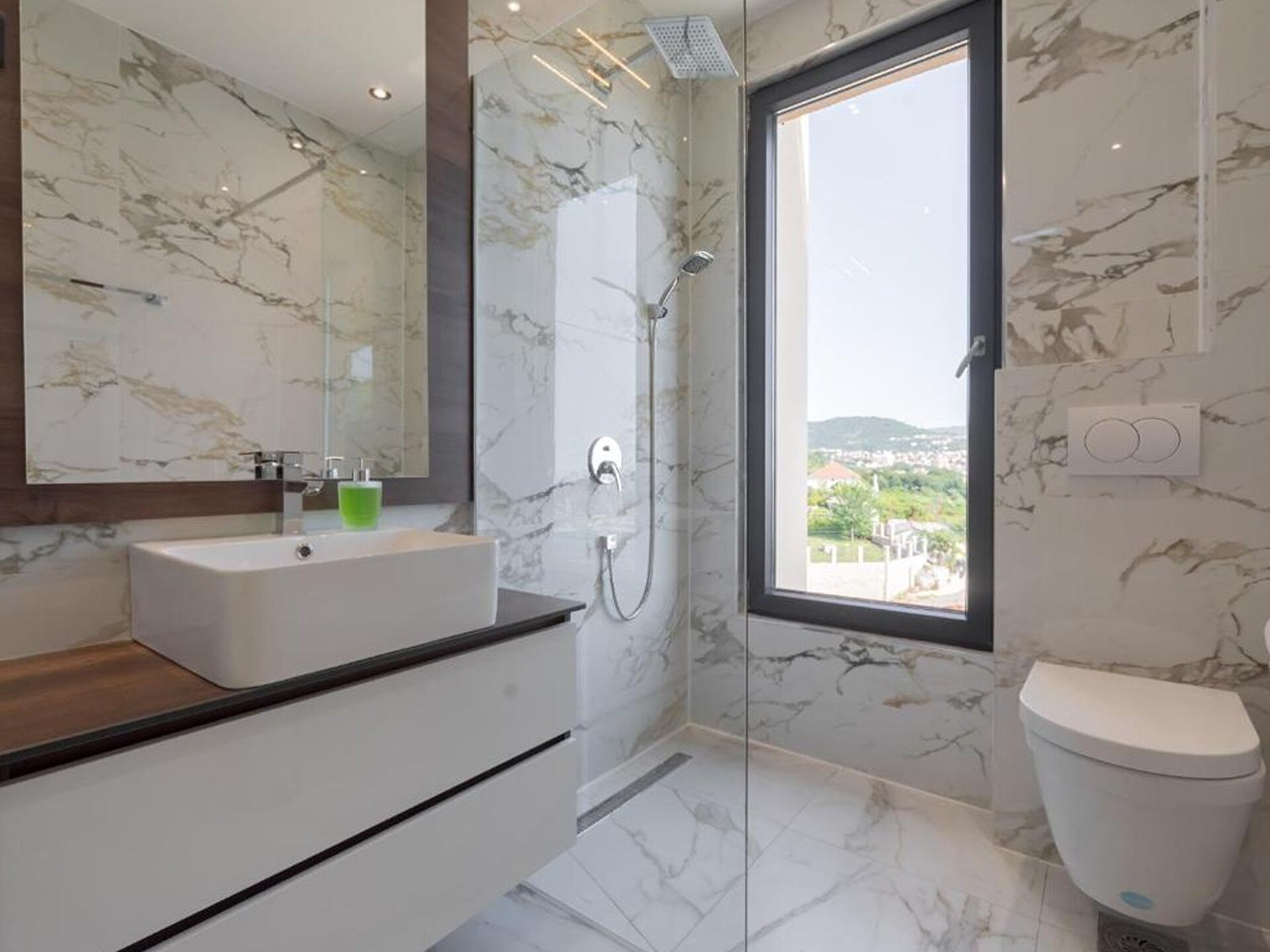 Hotel D'Iman - Triple Room with Sea View and Balcony (404) - foto 15