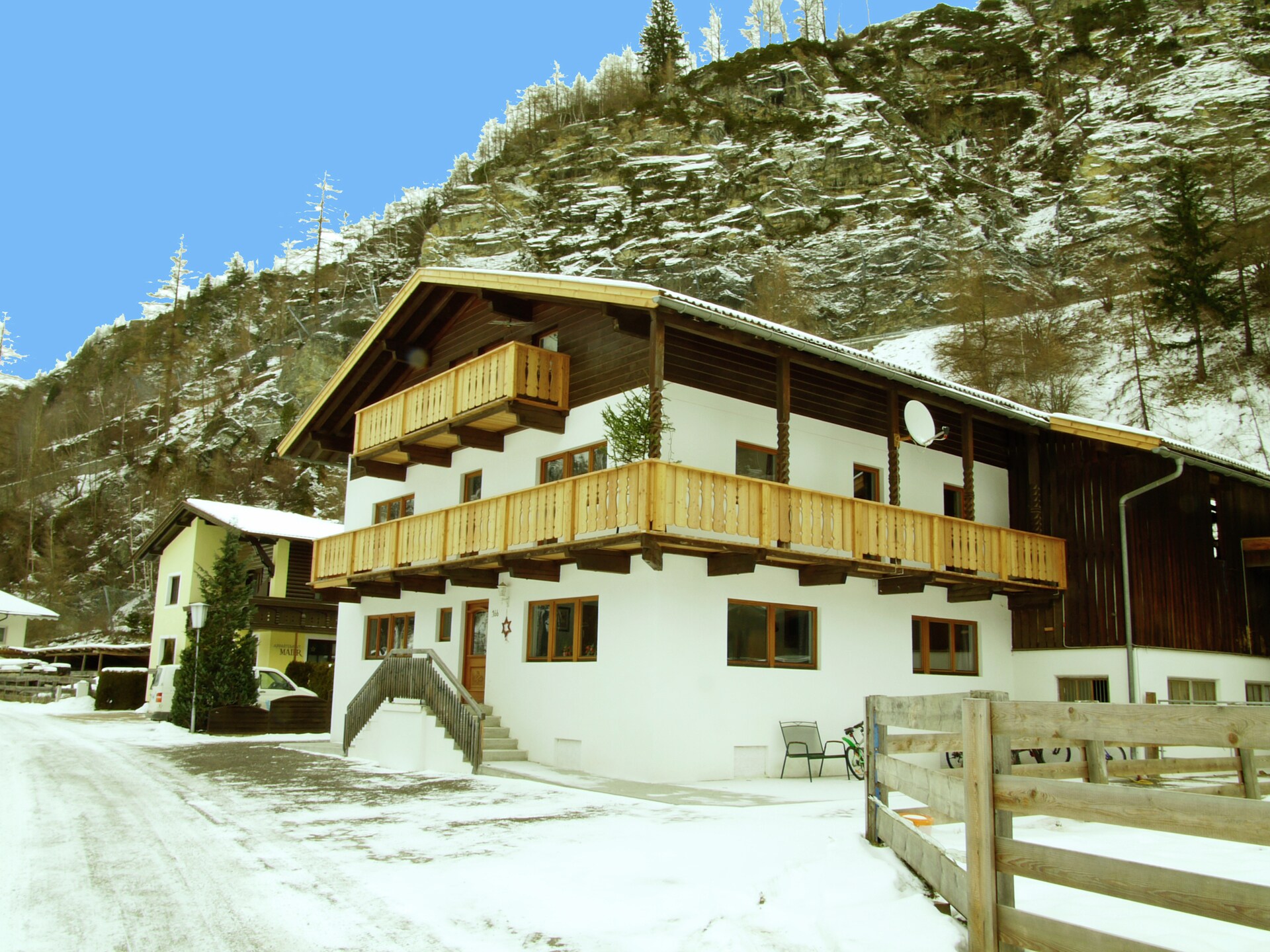 Chalet Friedl: Authentieke boerderij met paardenstallen in Ötztal - foto 31