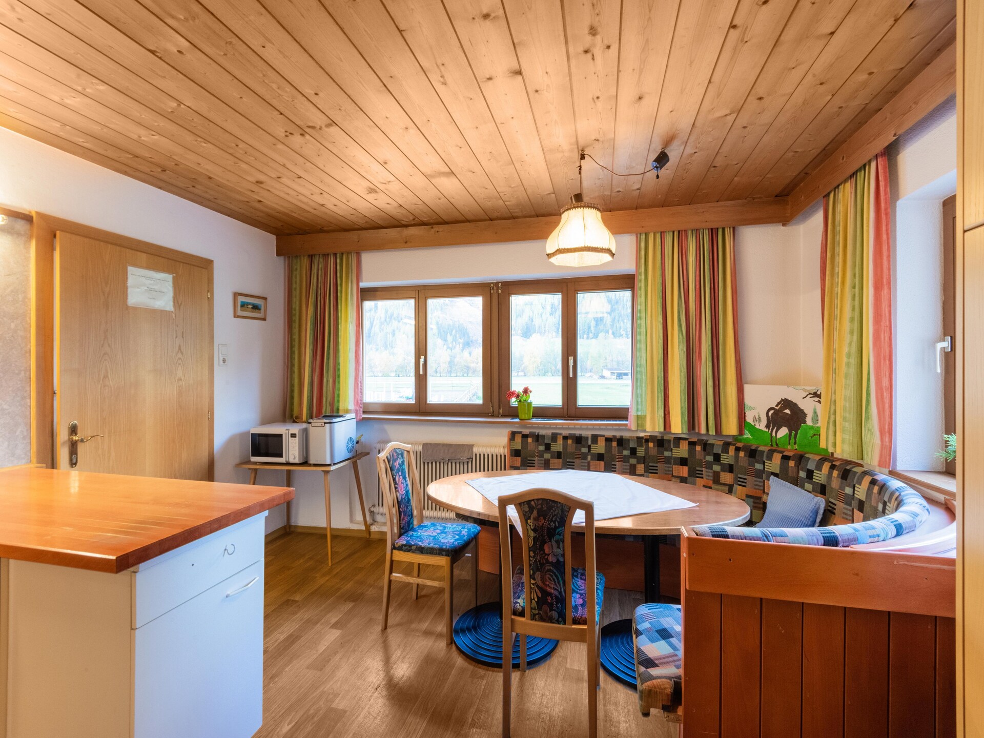 Chalet Friedl: Authentieke boerderij met paardenstallen in Ötztal - foto 3