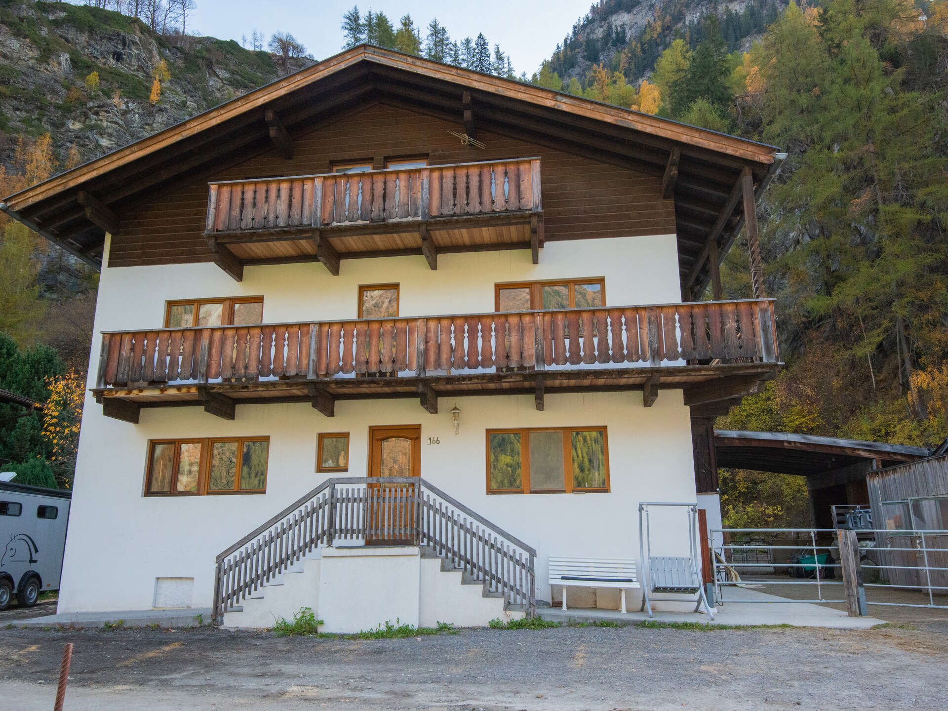 Chalet Friedl: Authentieke boerderij met paardenstallen in Ötztal - foto 5