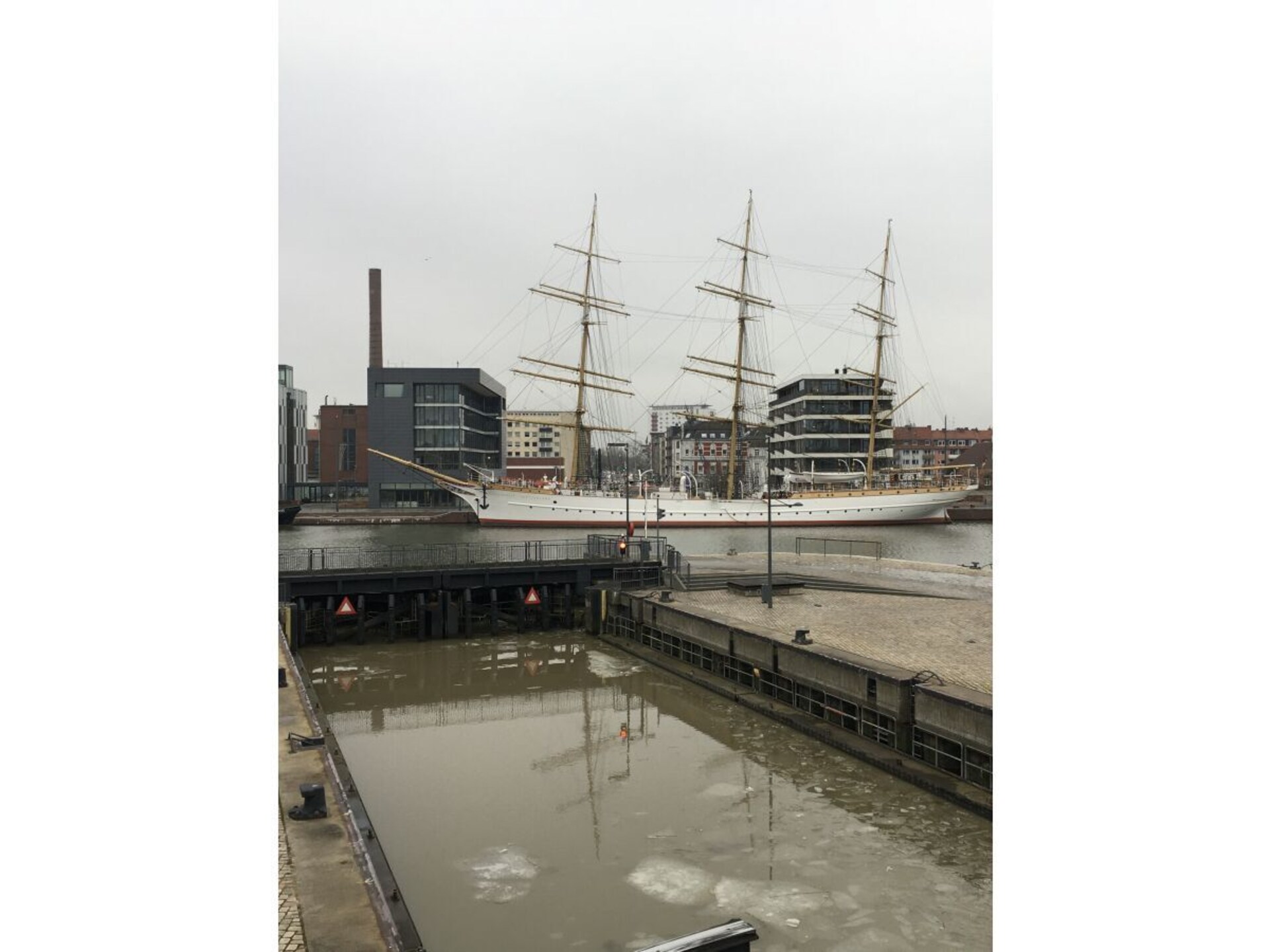 383781 - foto 32