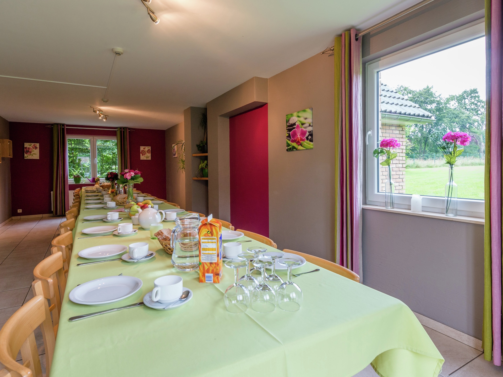 Op 1,0 km van het meer: ruim 24-persoons vakantiehuis in Waimes - Robertville - foto 16