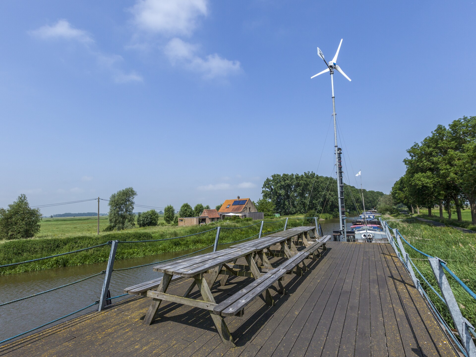Woonboot voor 15 personen aan het water in Merkem, West-Vlaanderen - foto 38
