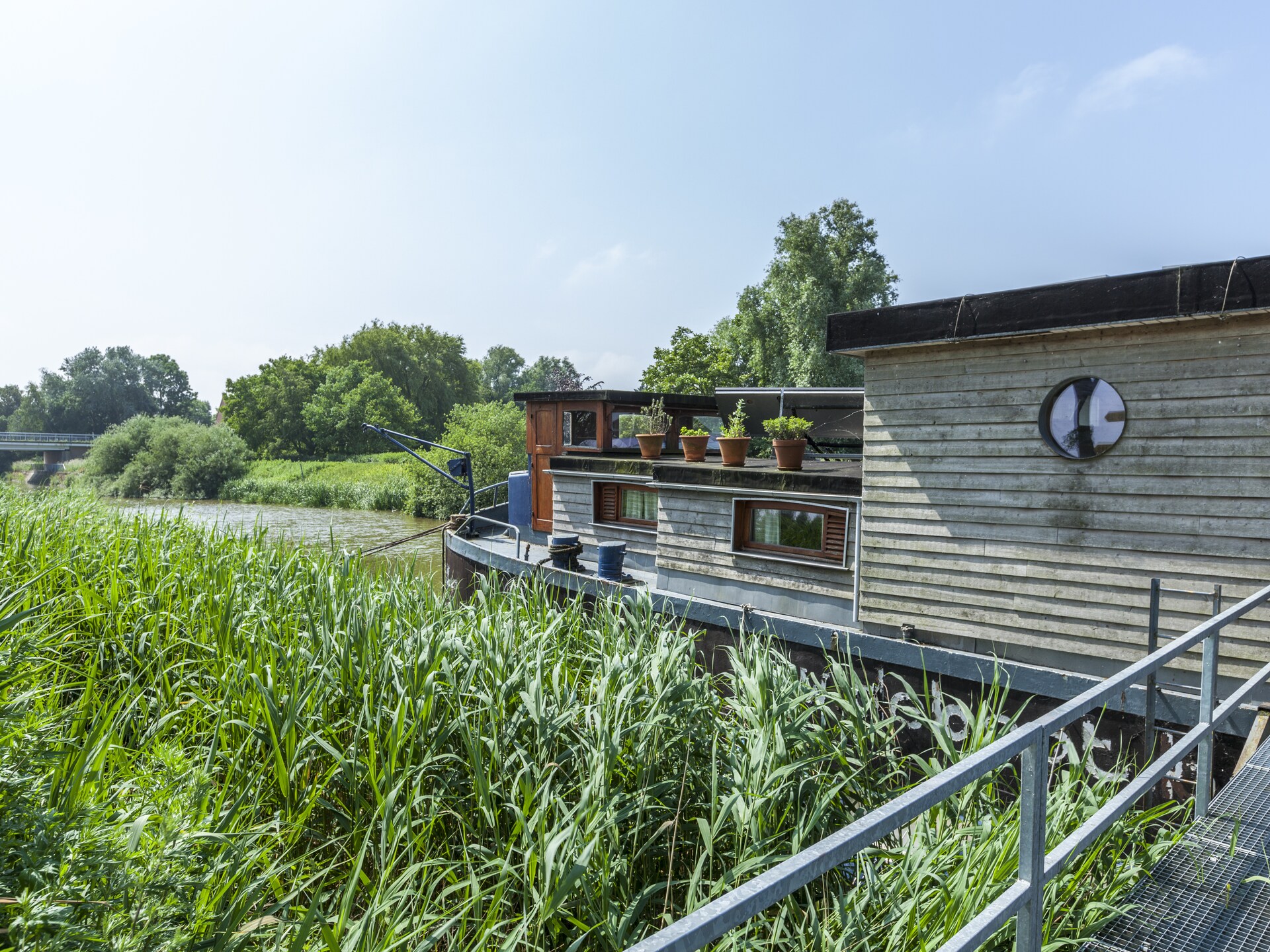 Woonboot voor 15 personen aan het water in Merkem, West-Vlaanderen - foto 7
