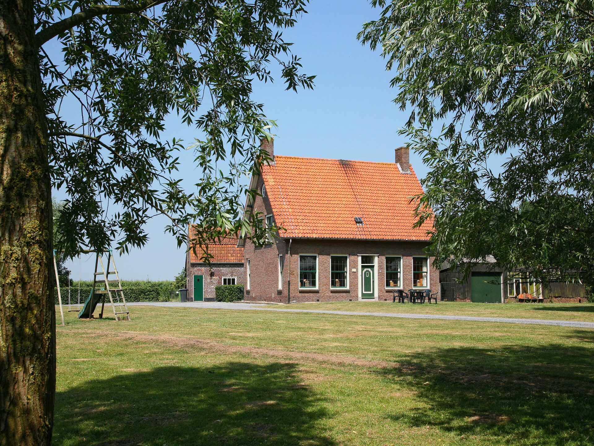 Ruime boerderij 't Groothuus in Eede – 12 personen, hondvriendelijk, omheinde tuin - foto 4