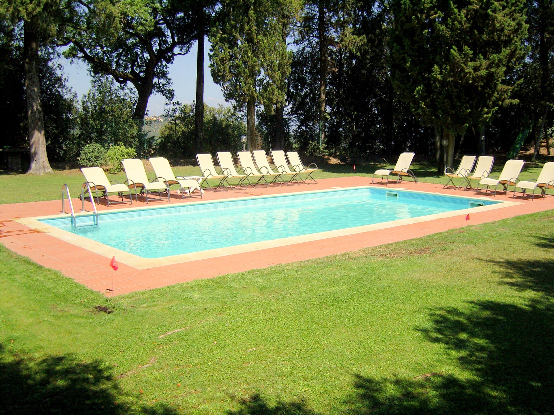 Authentieke boerderij Loggia in hartje Chianti met zwembad en wijnproeverijen - foto 2