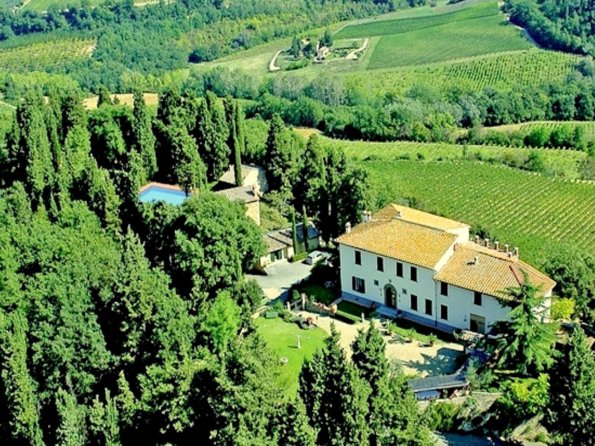 Authentieke boerderij Loggia in hartje Chianti met zwembad en wijnproeverijen - foto 27
