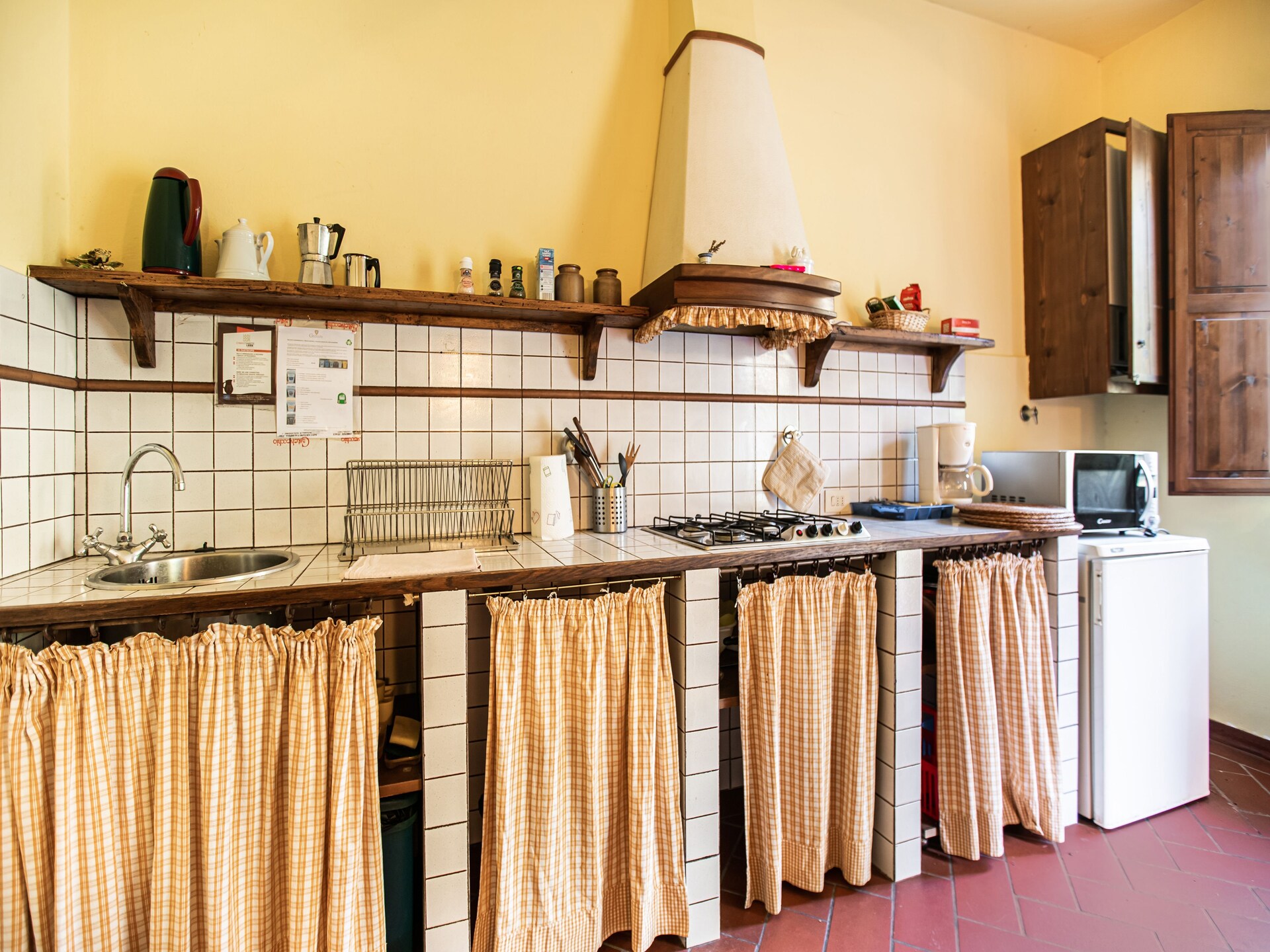 Authentieke boerderij Loggia in hartje Chianti met zwembad en wijnproeverijen - foto 17