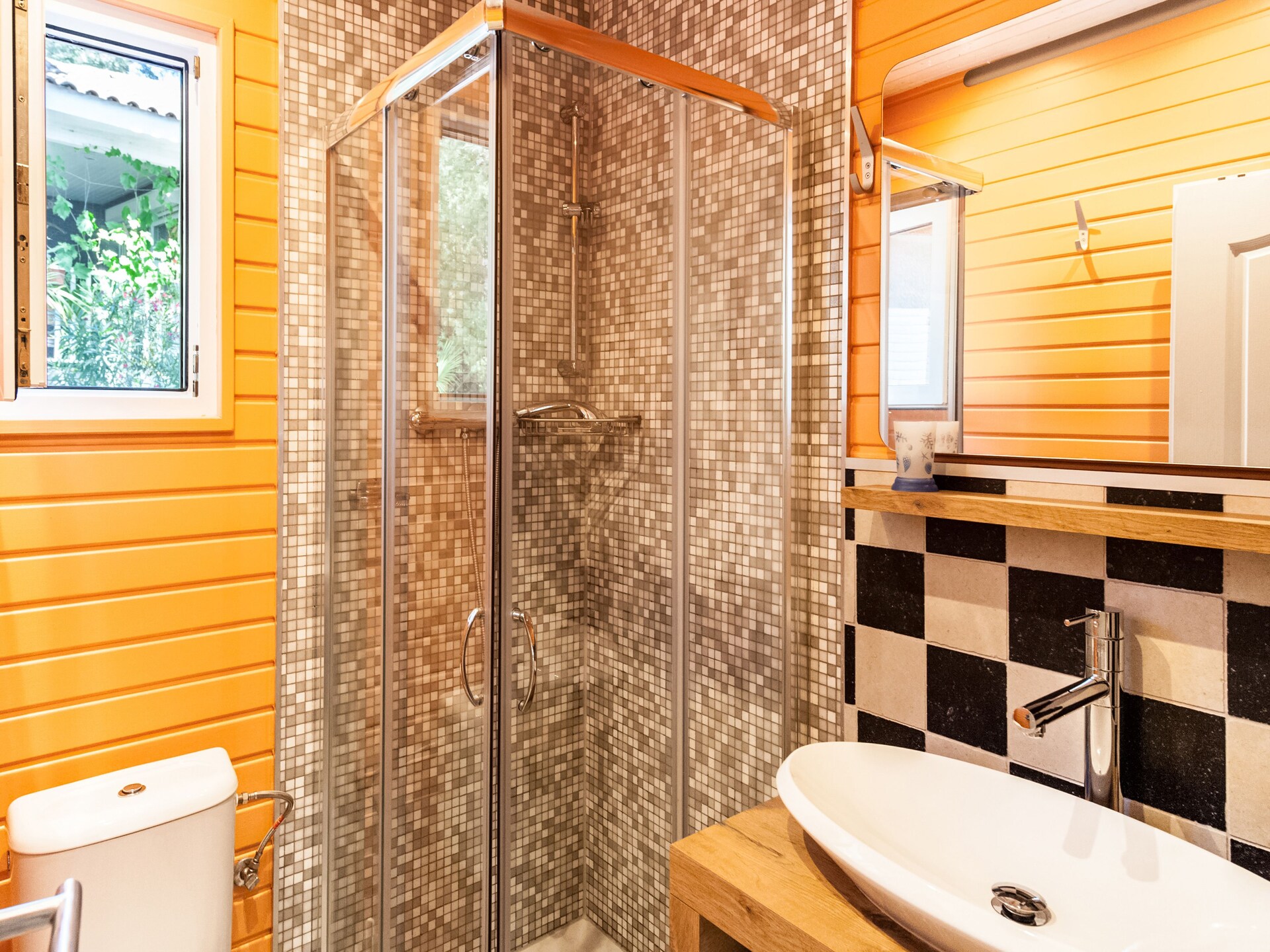 Houten villa Lavande op groen park nabij Saint-Tropez - foto 14