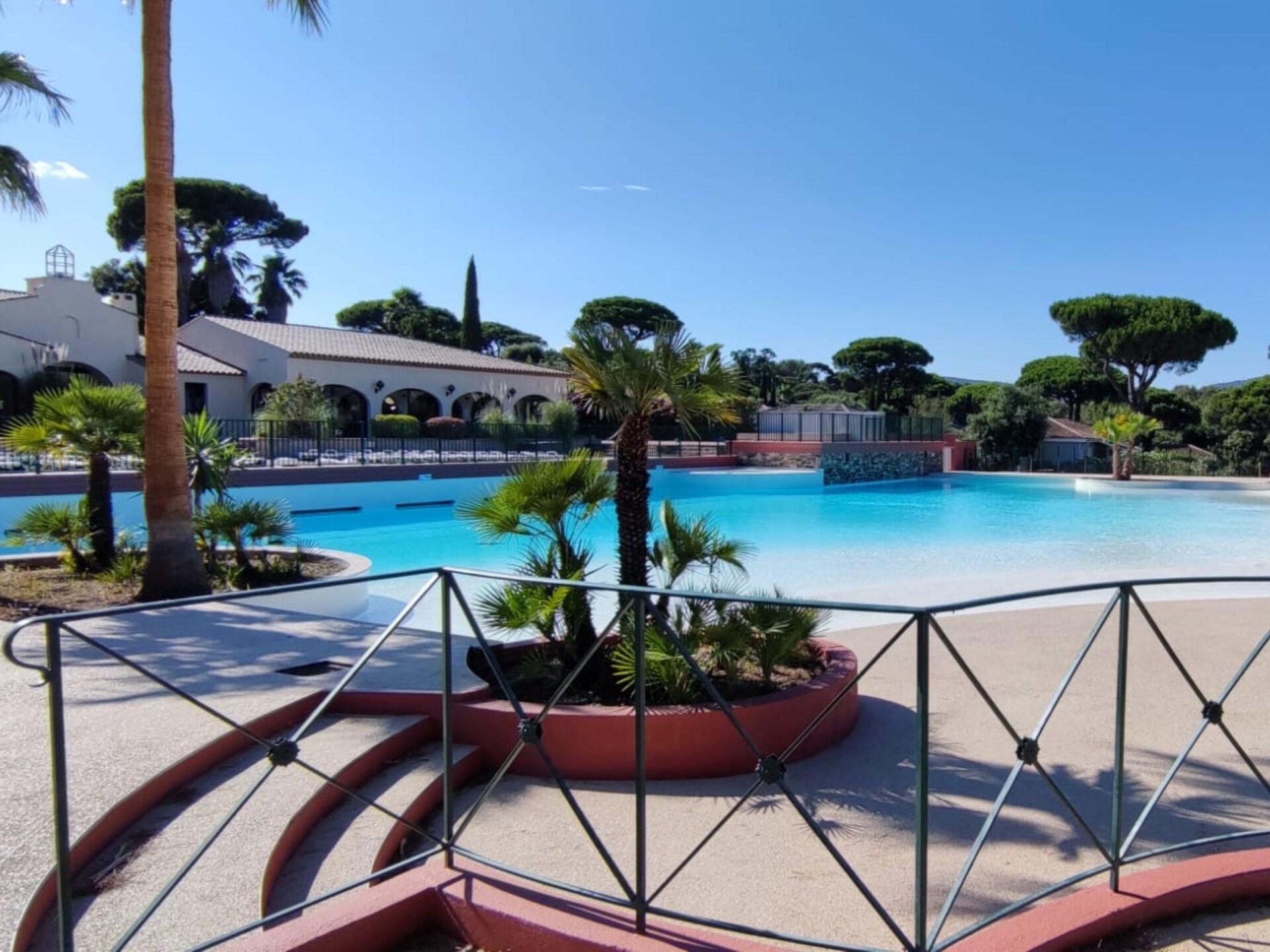 Houten villa Lavande op groen park nabij Saint-Tropez - foto 29