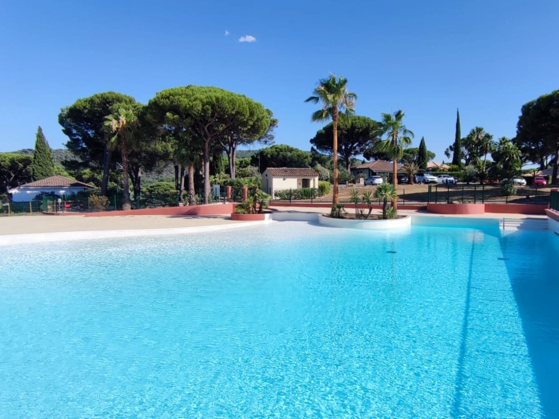 Houten villa Lavande op groen park nabij Saint-Tropez - foto 30