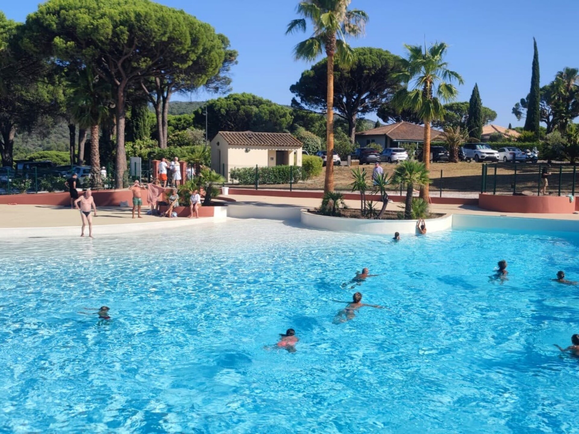 Houten villa Lavande op groen park nabij Saint-Tropez - foto 31