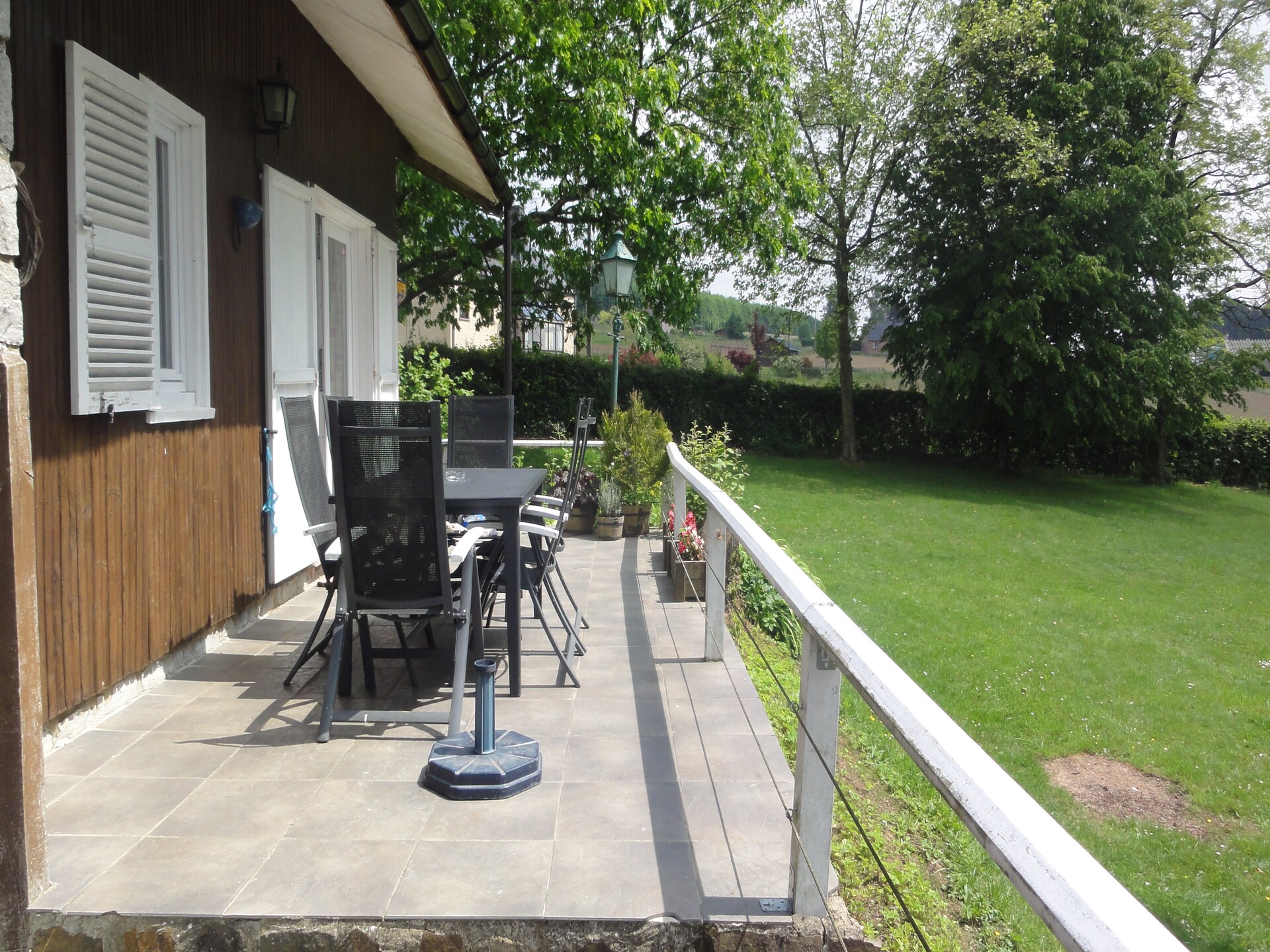 Ruim chalet voor 6 in de bossen bij Transinne met jeu de boulesbaan - foto 5