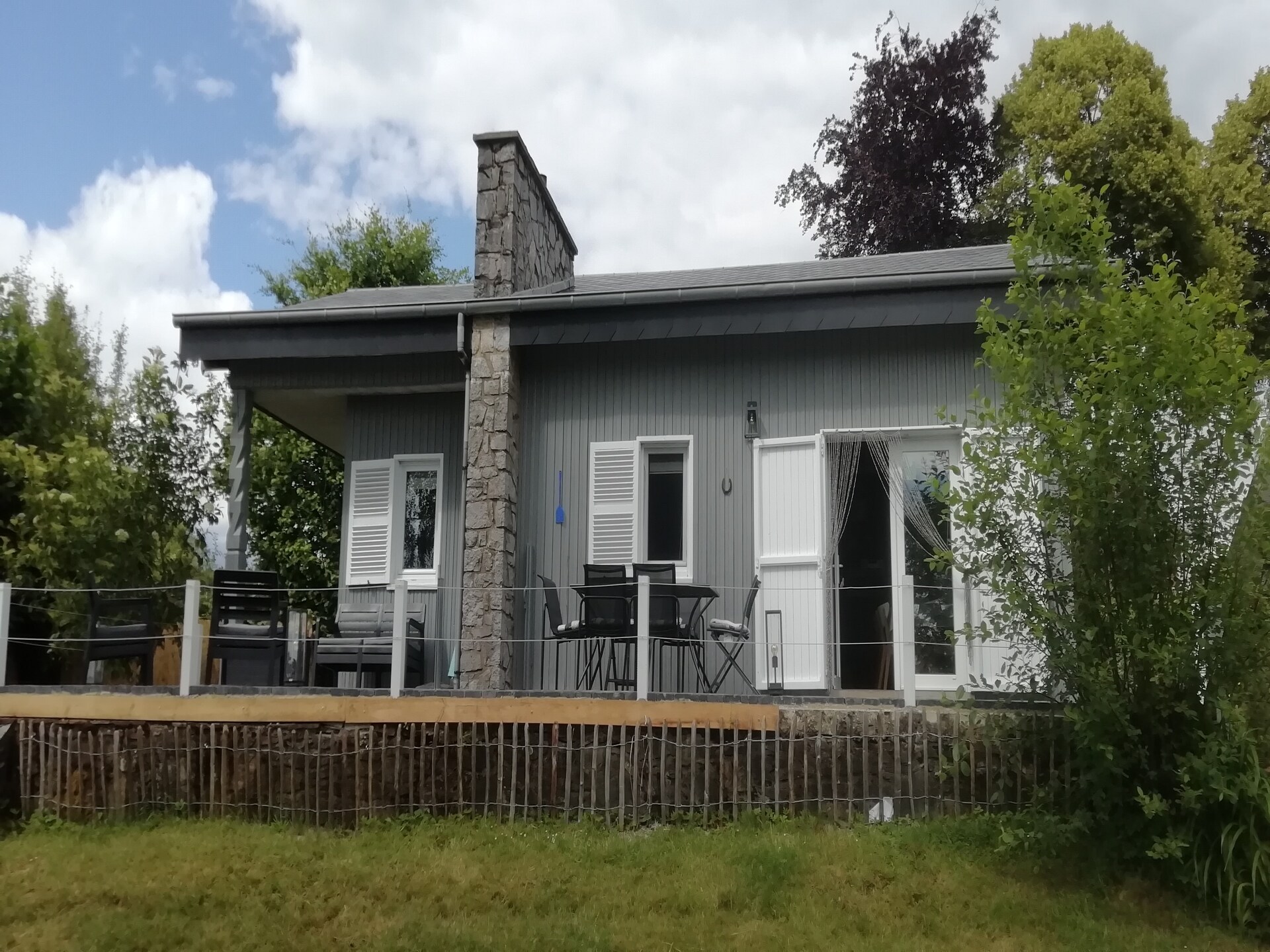 Ruim chalet voor 6 in de bossen bij Transinne met jeu de boulesbaan - foto 28