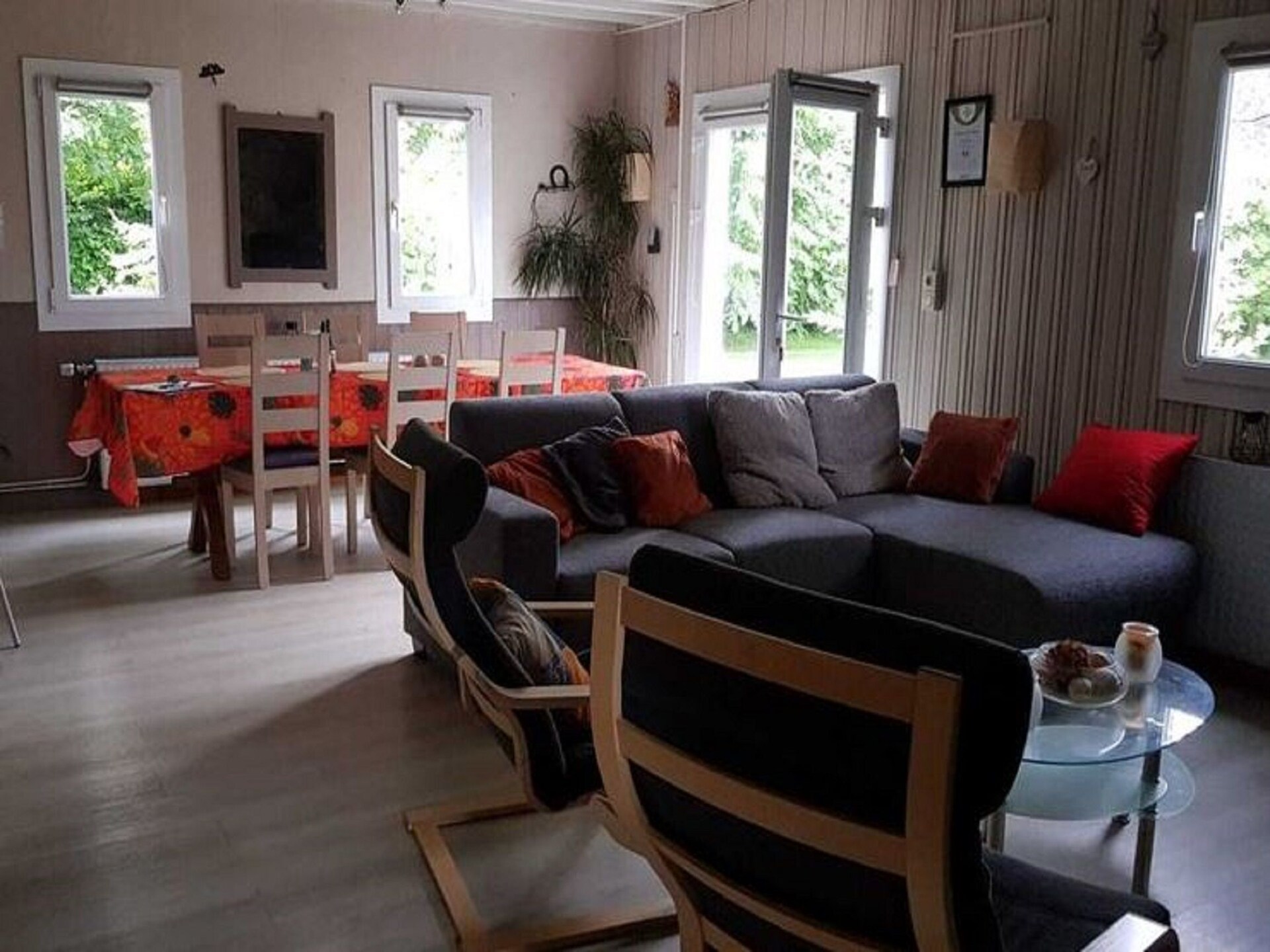 Ruim chalet voor 6 in de bossen bij Transinne met jeu de boulesbaan - foto 7