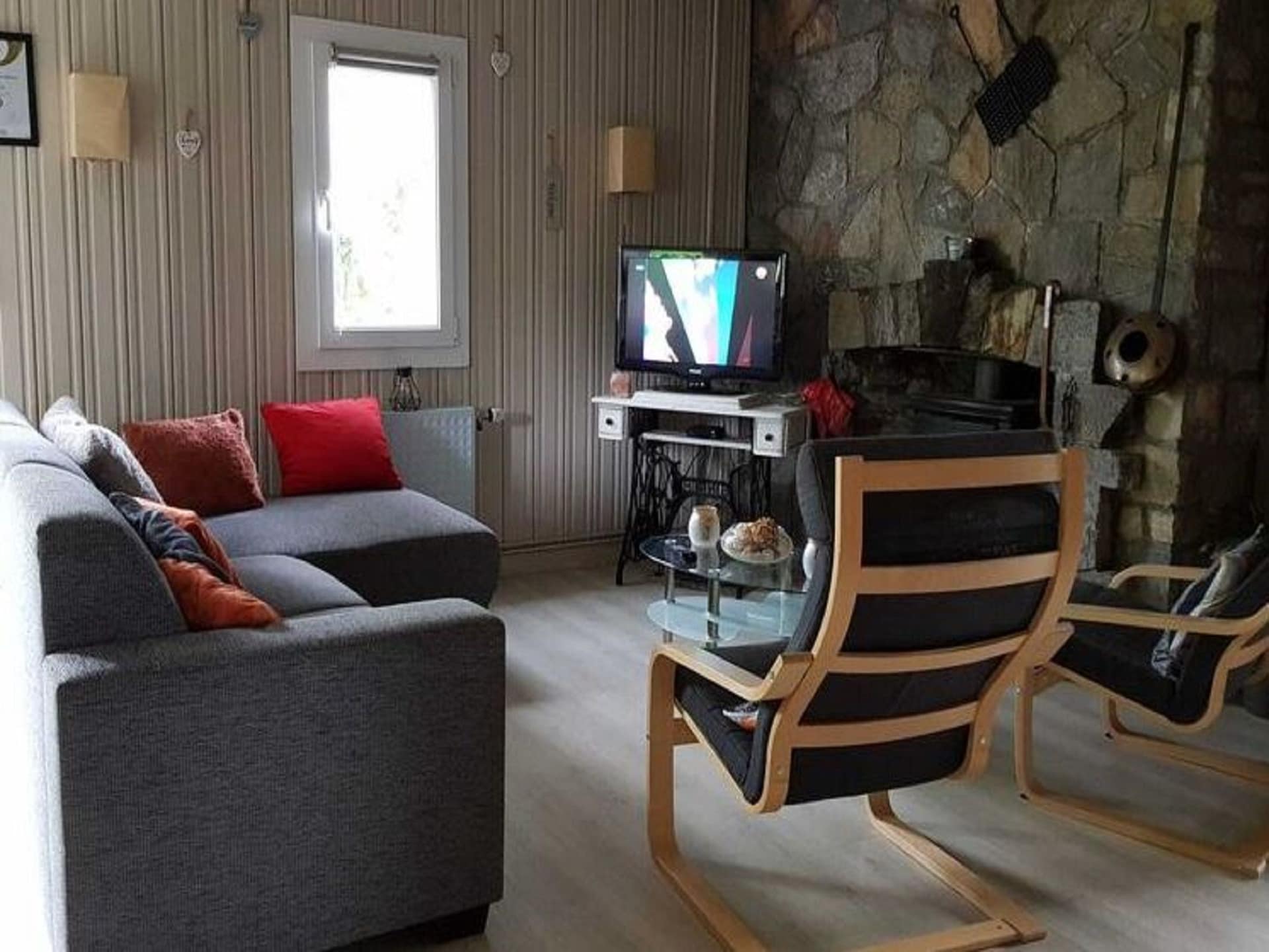 Ruim chalet voor 6 in de bossen bij Transinne met jeu de boulesbaan - foto 9