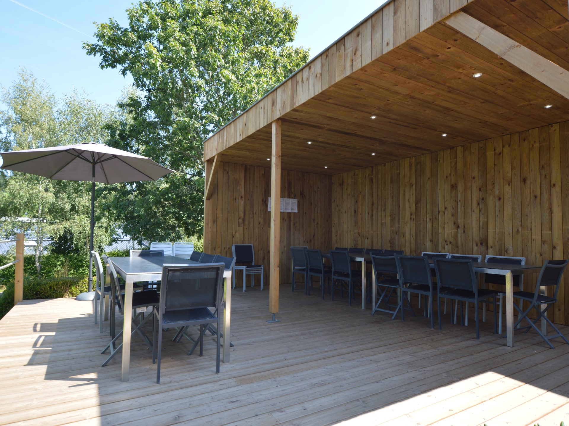 Vlakbij centrum Waimes: 28-persoons vakantiehuis met wellness - foto 6